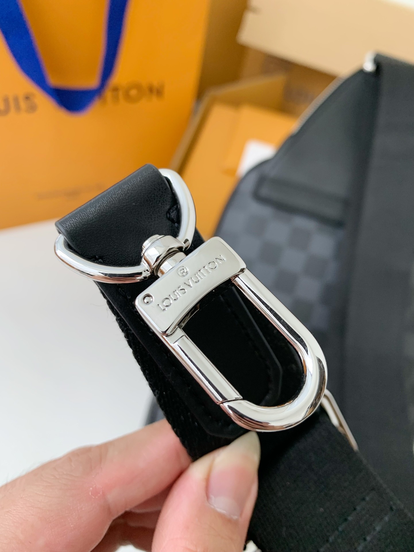 Louis Vuitton damier graphite Men's Shoulder Bags M45302, Top Quality