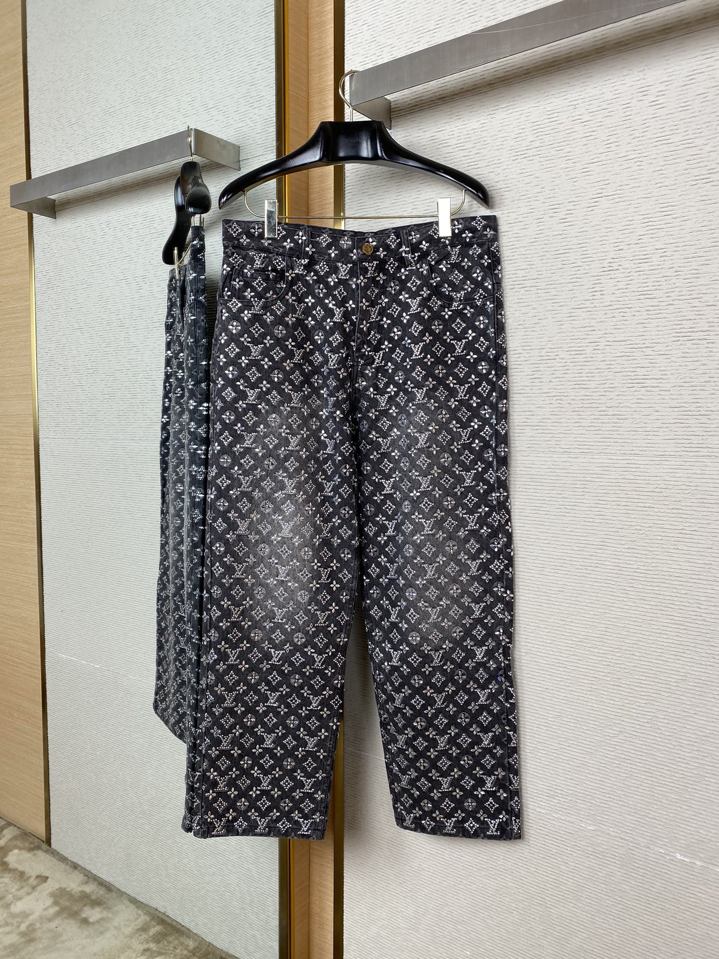 【0912】Louis Vuitton costumes