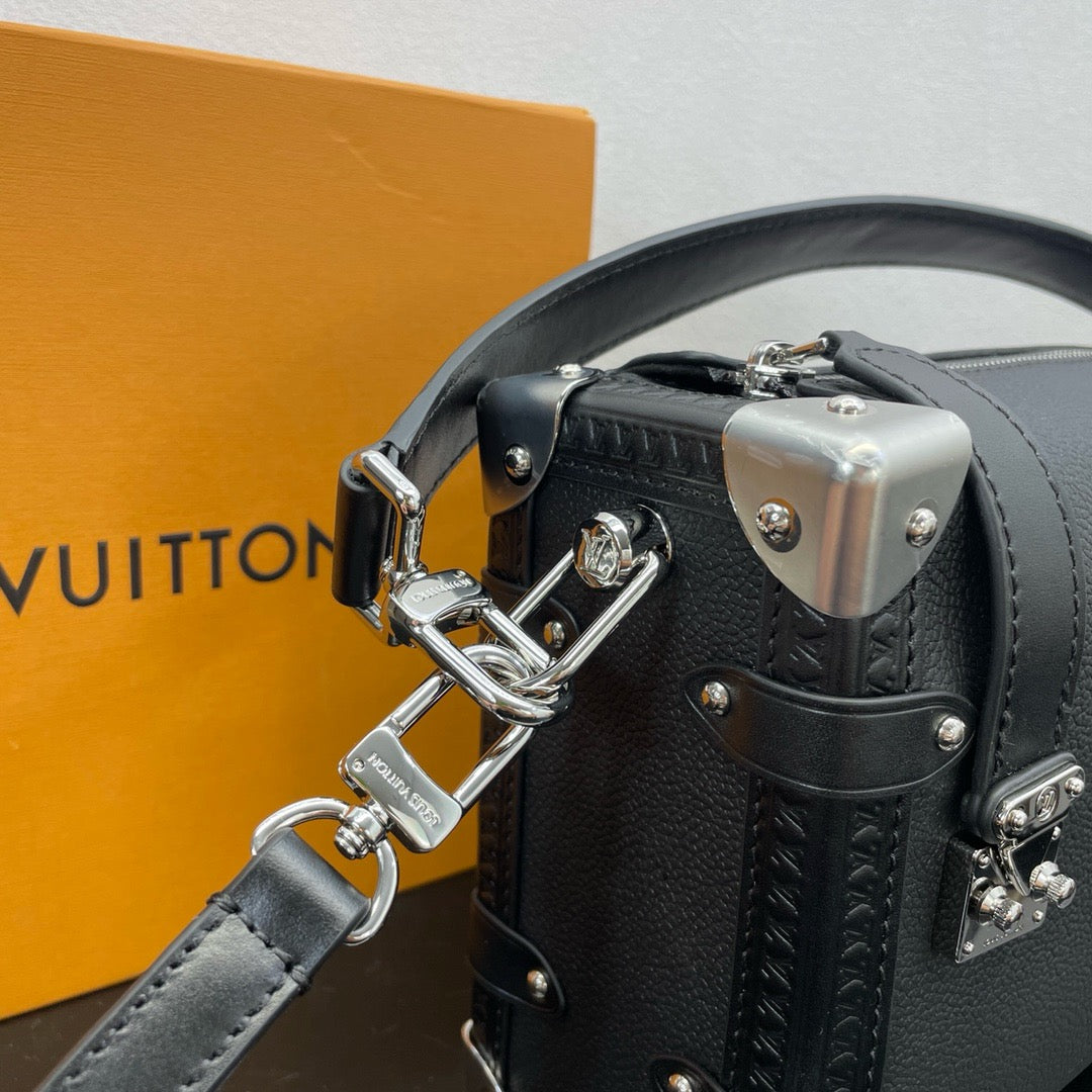 LOUIS VUITTON Trunk Shoulder bag/top quality M25160