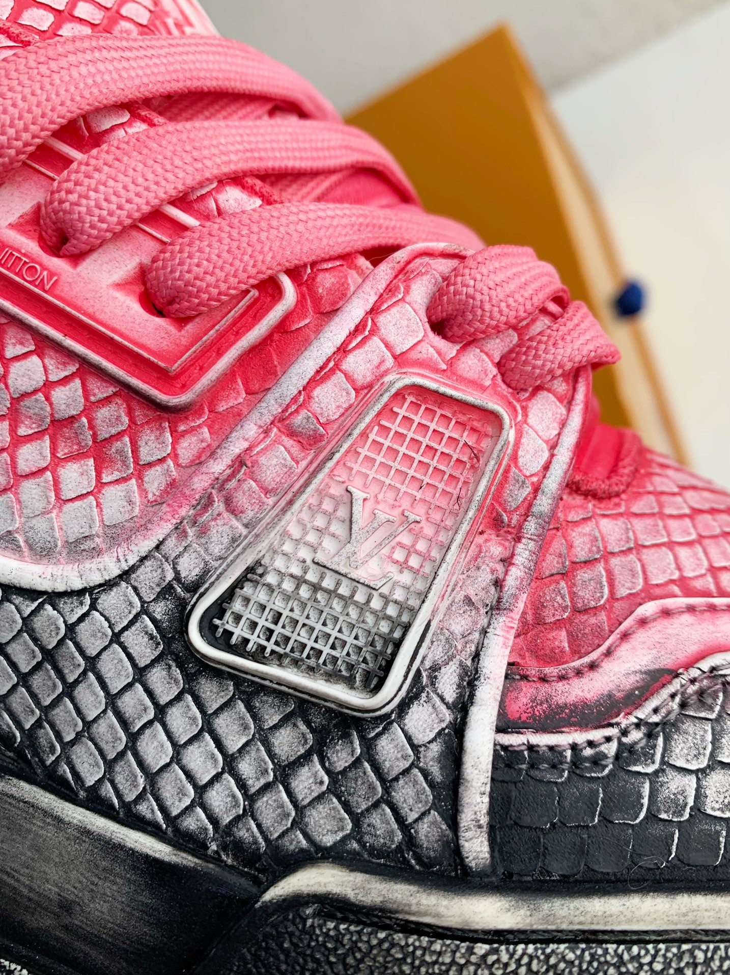 [#3313]LOUIS VUITTON TRAINER SNEAKERS