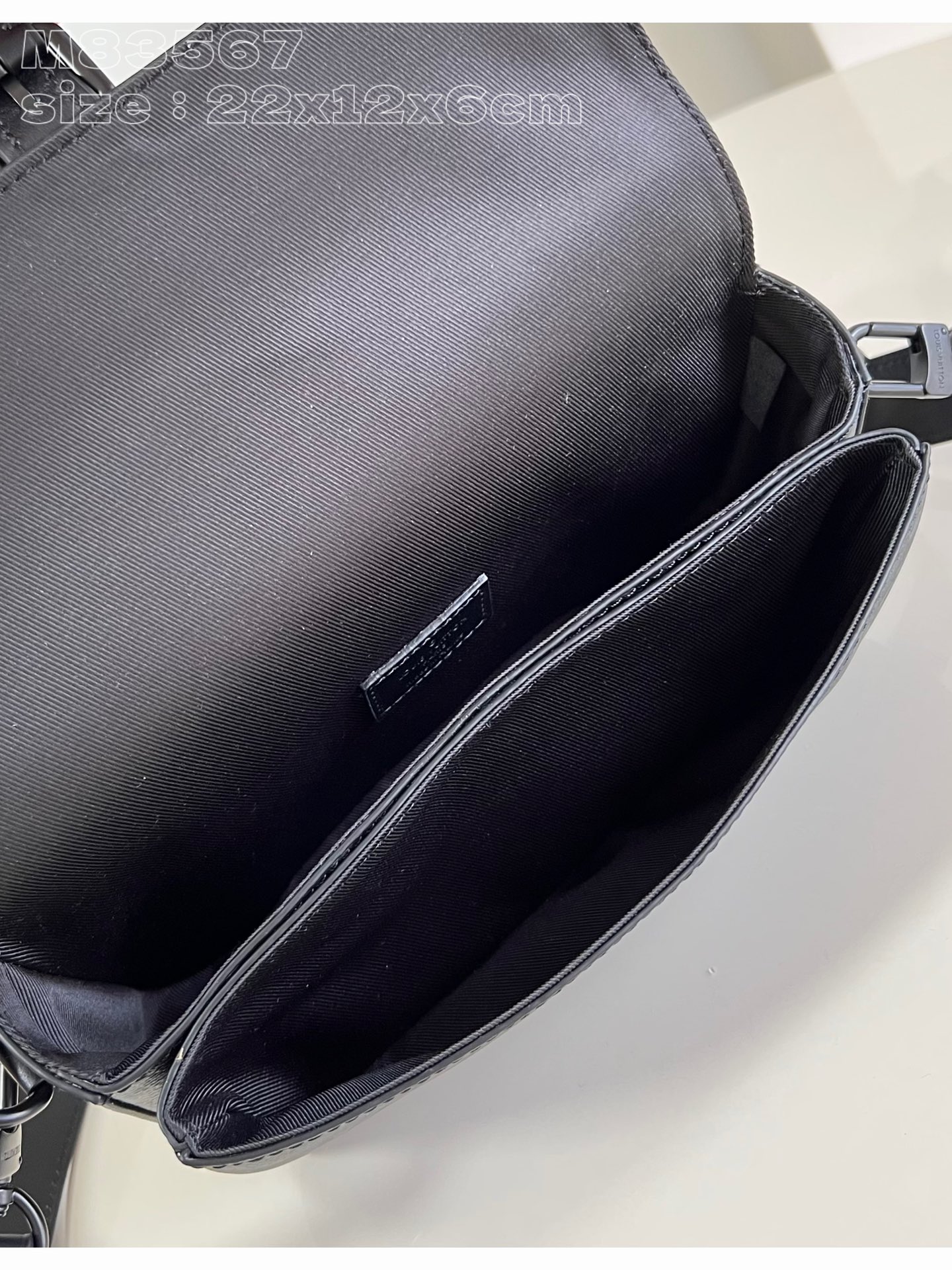 Louis Vuitton Montsouris Wearable Wallet M83567，Top quality