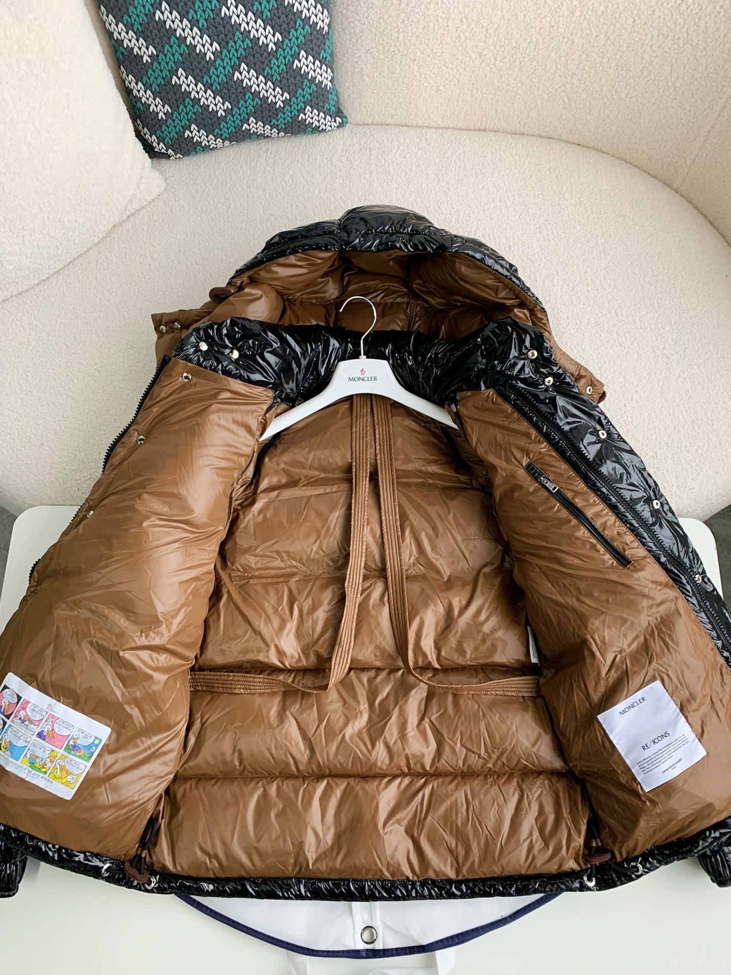 【#2127】Moncler Short men's down jacket