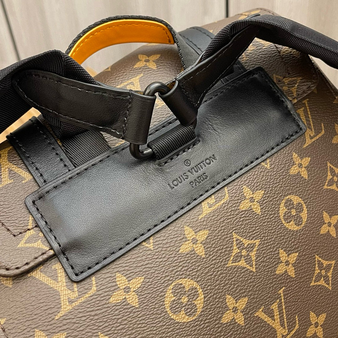LOUIS VUITTON CHRISTOPHER backpack M46686