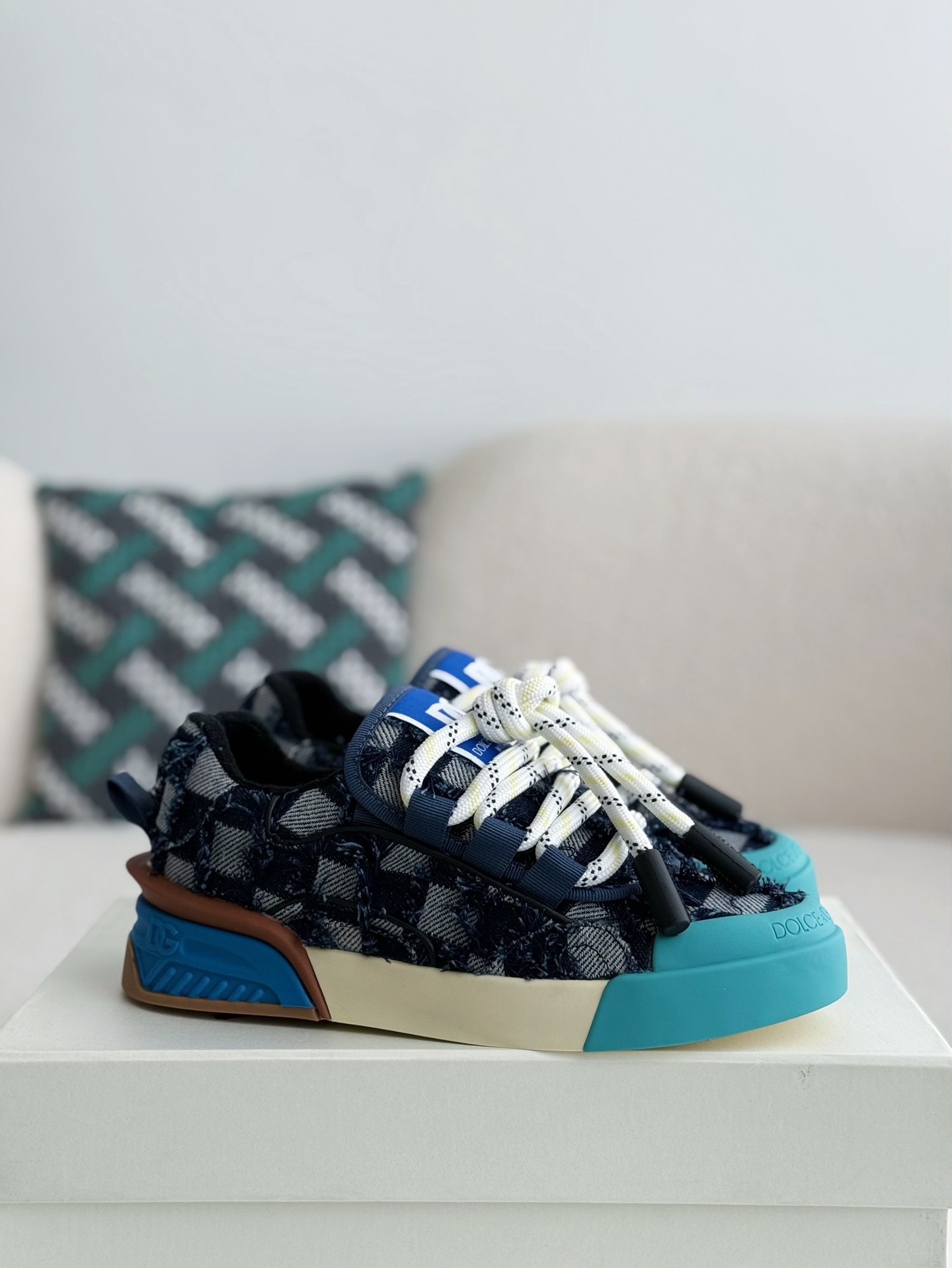 【#3879】Dolce&Gabbana Sneakers