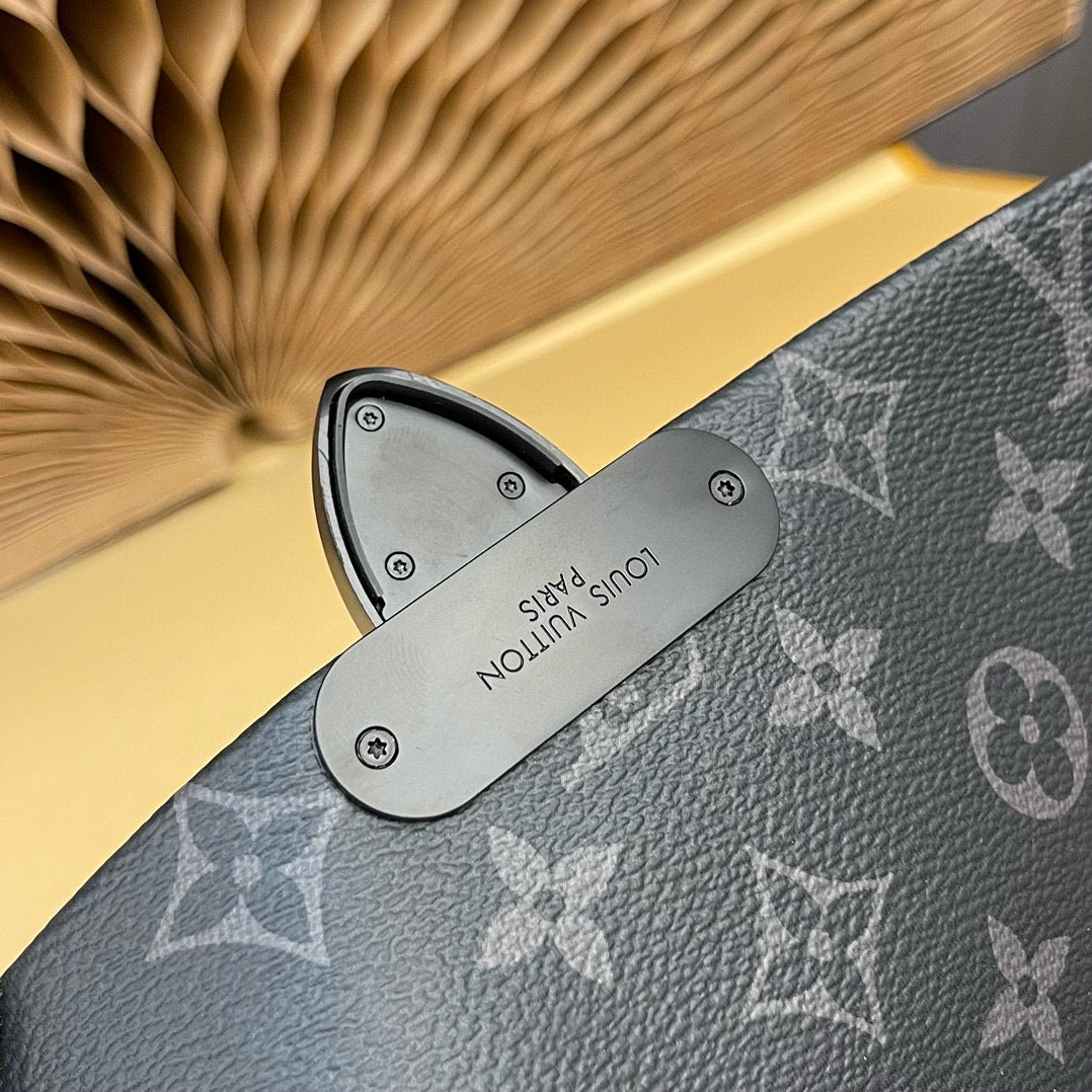 LOUIS VUITTON S-CAPE Shoulder bag/crossbody bag/Top Quality M46794