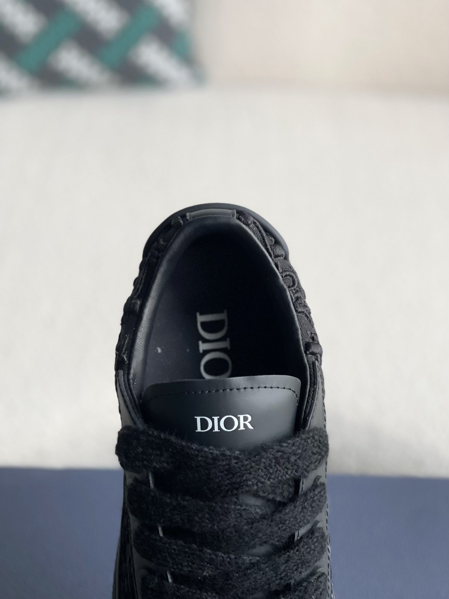 DlOR Sneaker