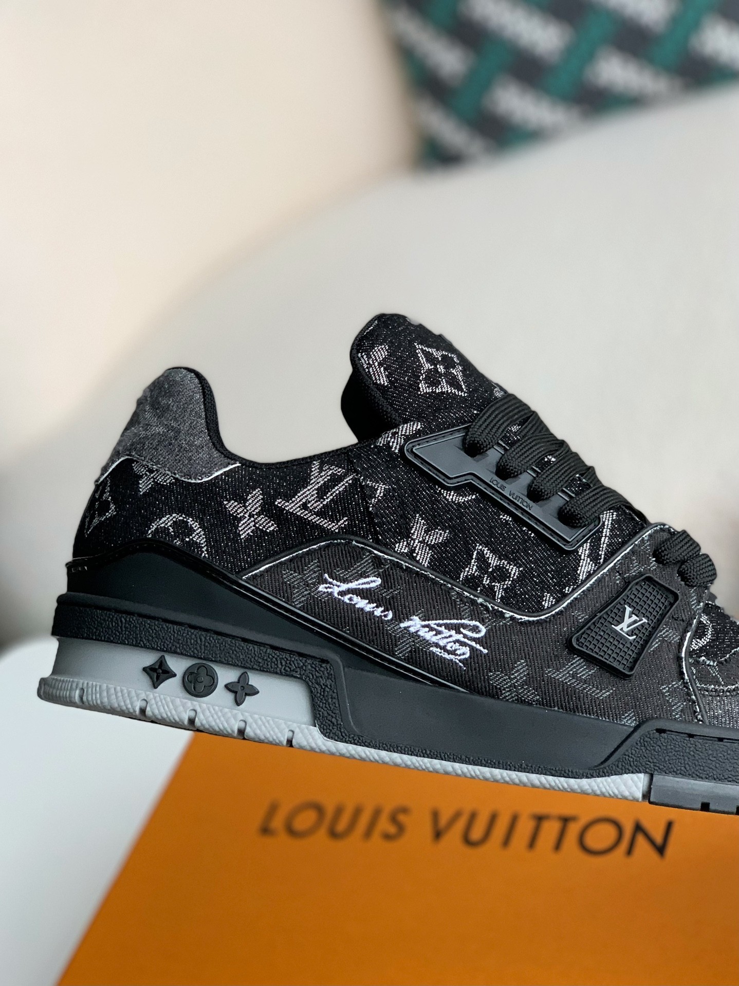 LOUIS VUITTON TRAINER 2023show style Sneakers