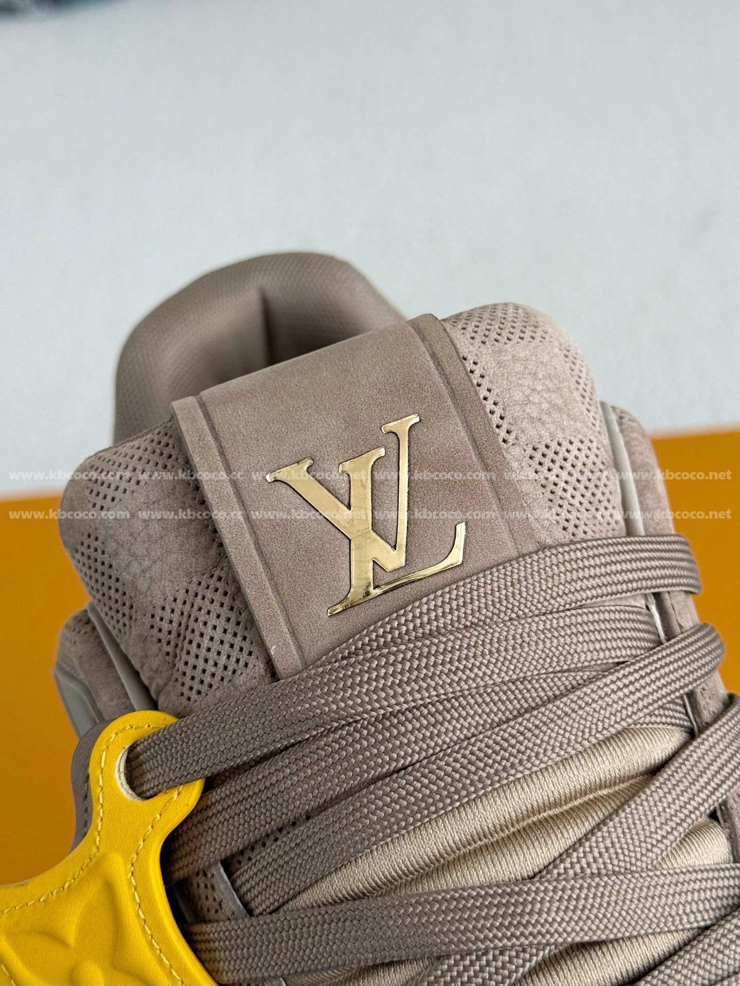 【#4873】 LOUIS VUITTON TRAINER SNEAKERS