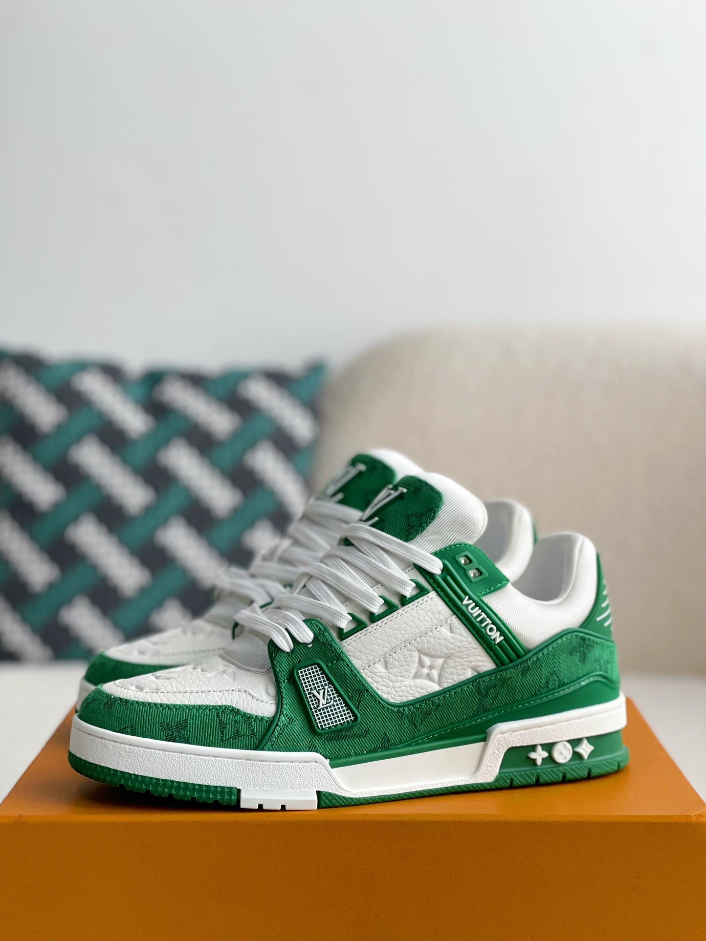 【#314】 LOUIS VUITTON TRAINER 1A8FN8 Sneakers