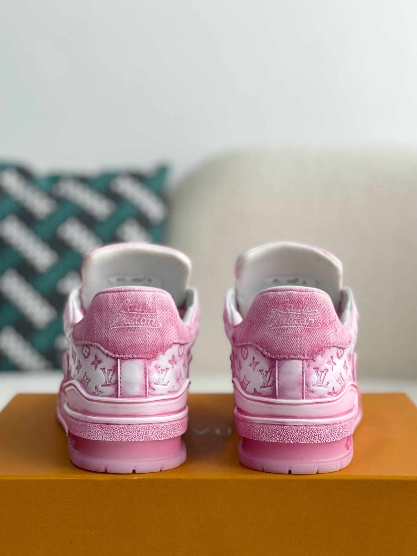 [#3317」 LOUIS VUITTON TRAINER SNEAKERS