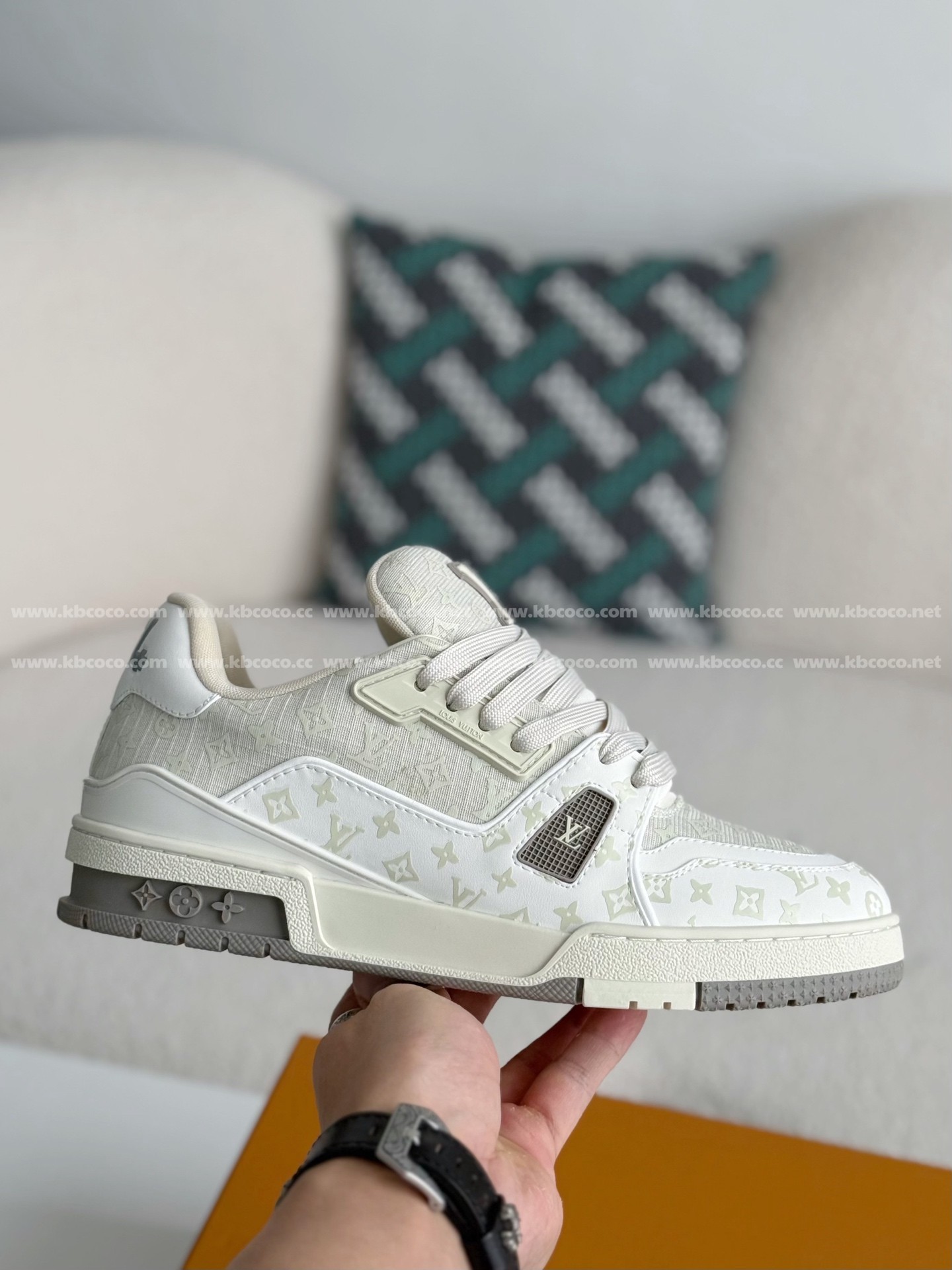 【#5259】 LOUIS VUITTON TRAINER SNEAKERS