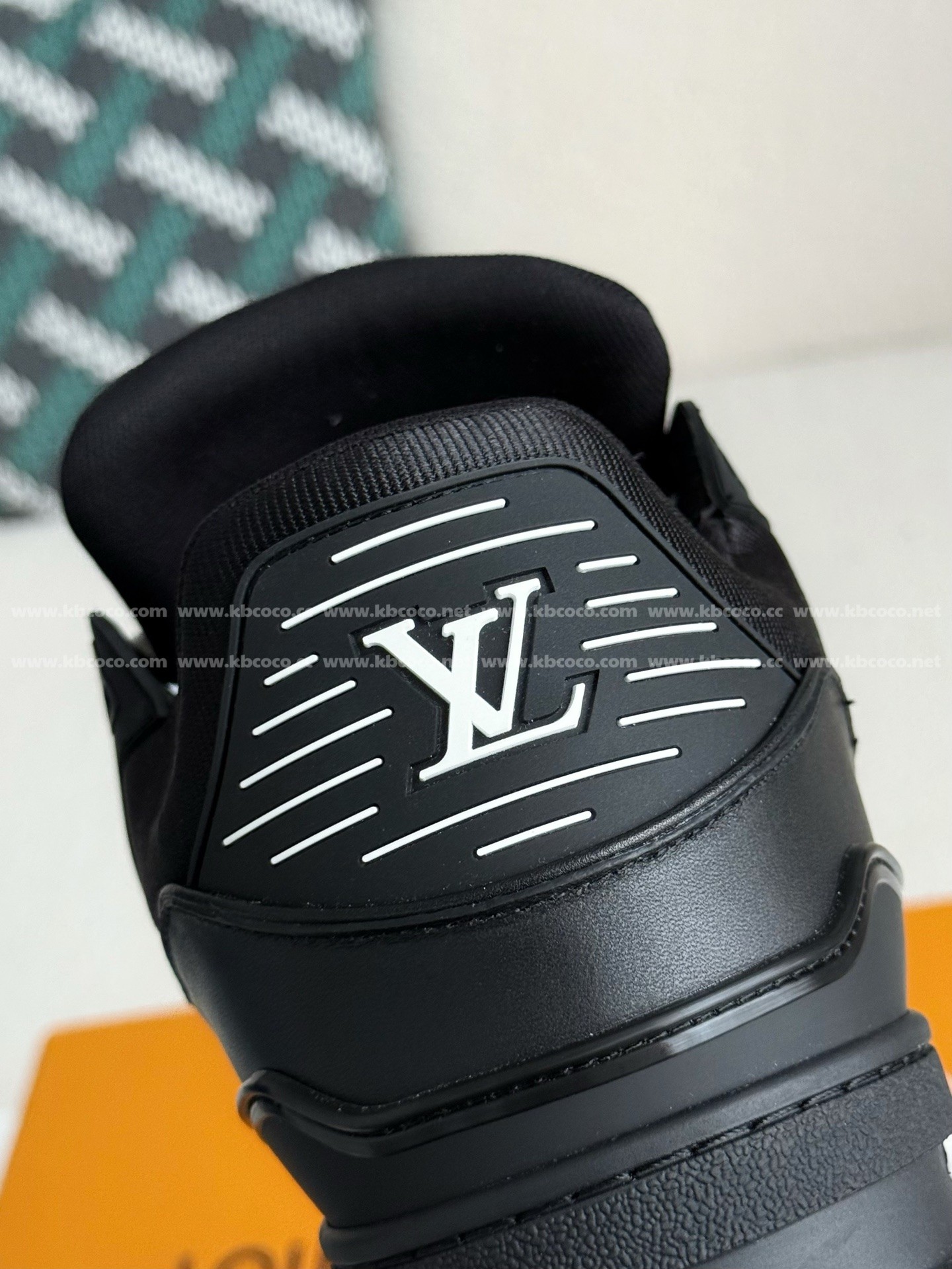 LOUIS VUITTON TRAINER Sneakers