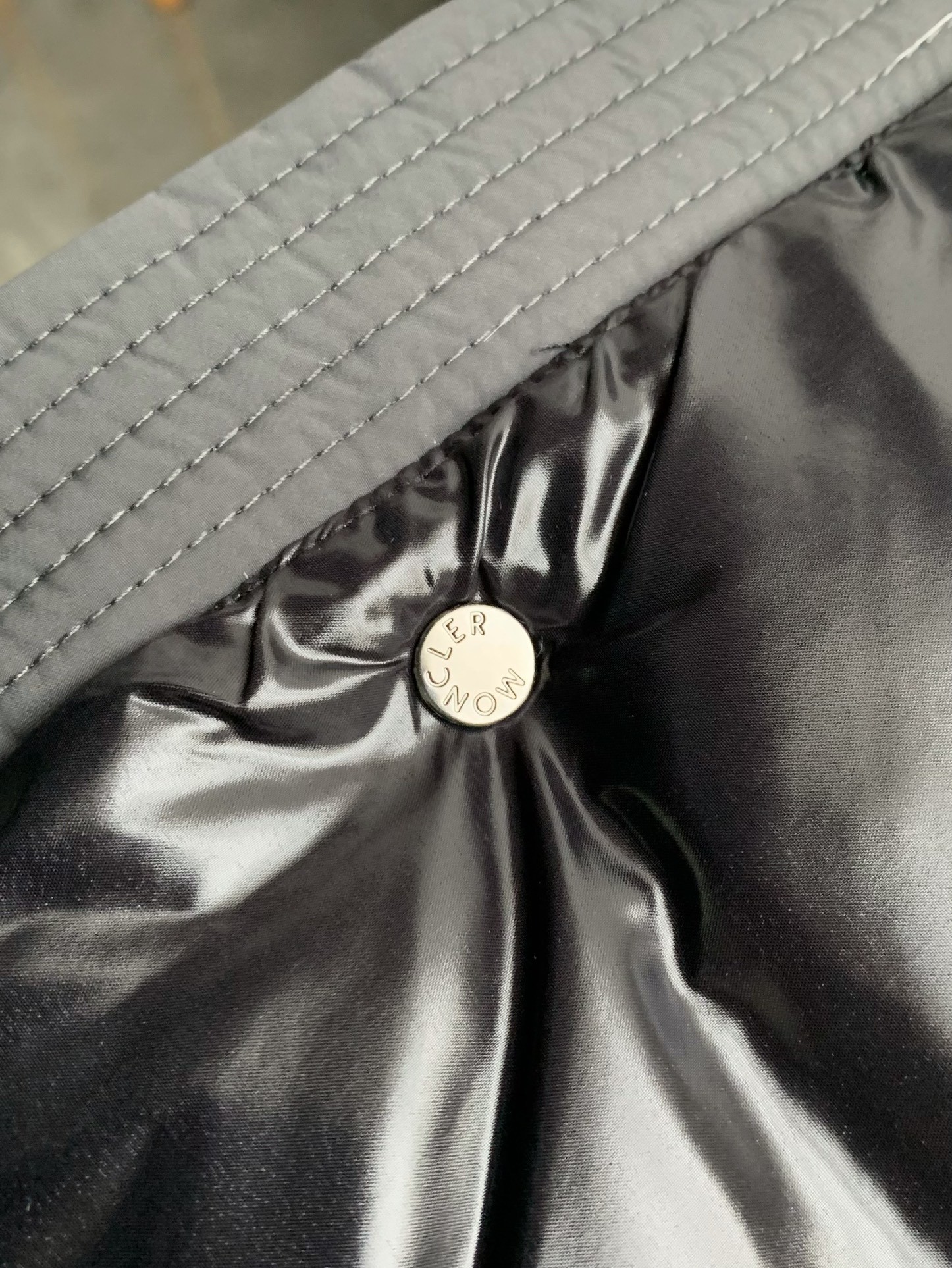 【#2344】Moncler Montbeliard down jacket