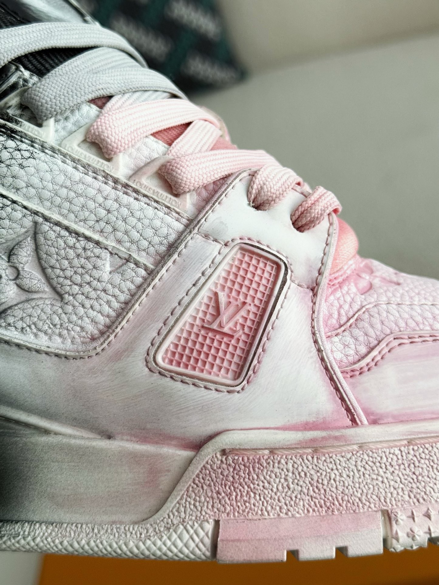 [#3894]LOUIS VUITTON TRAINER SNEAKERS