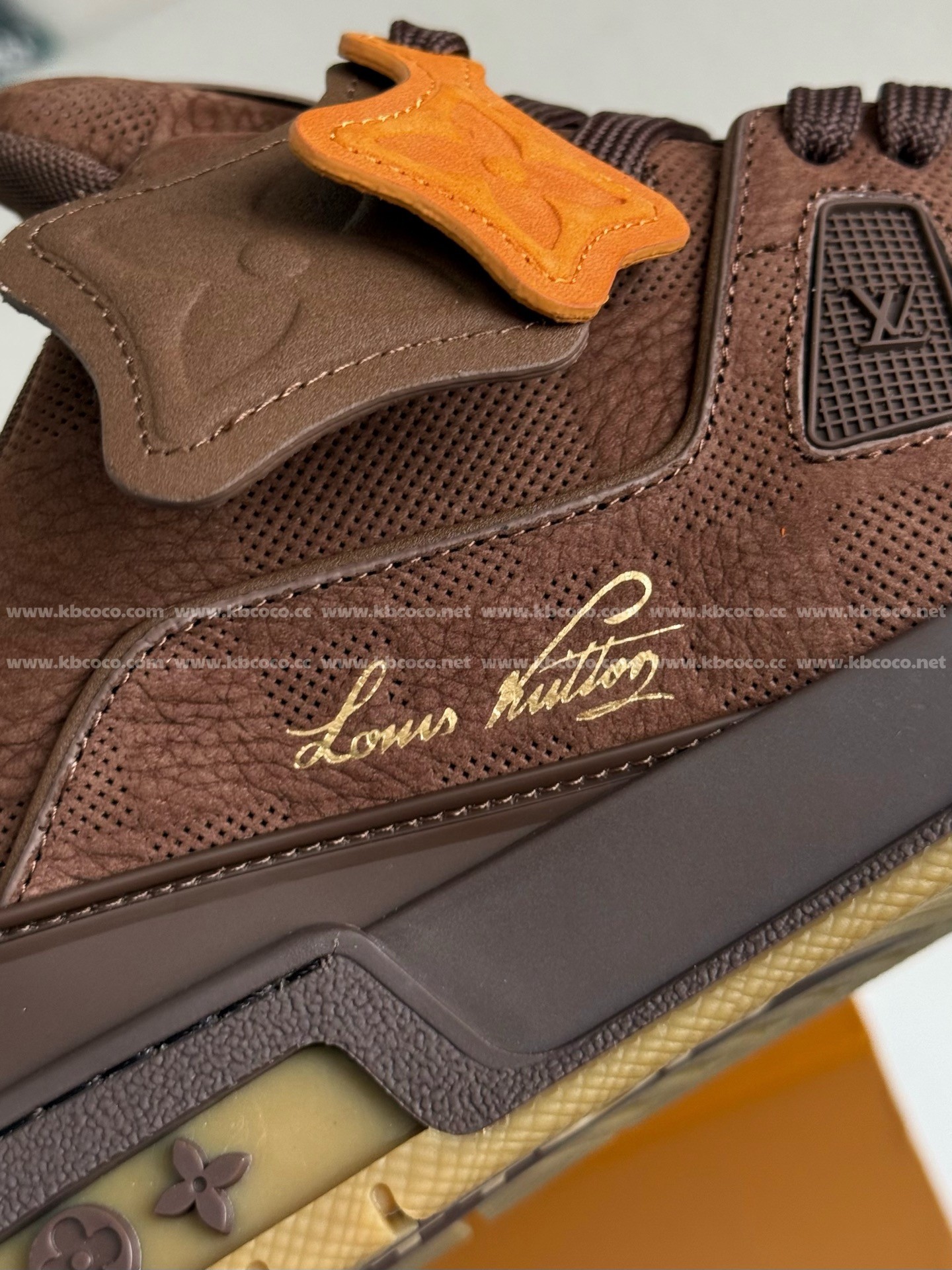 【#5074】 LOUIS VUITTON TRAINER SN EAKERS