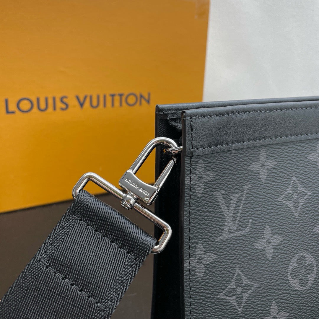 LOUIS VUITTON Gaston Crossbody bag/top quality M81124