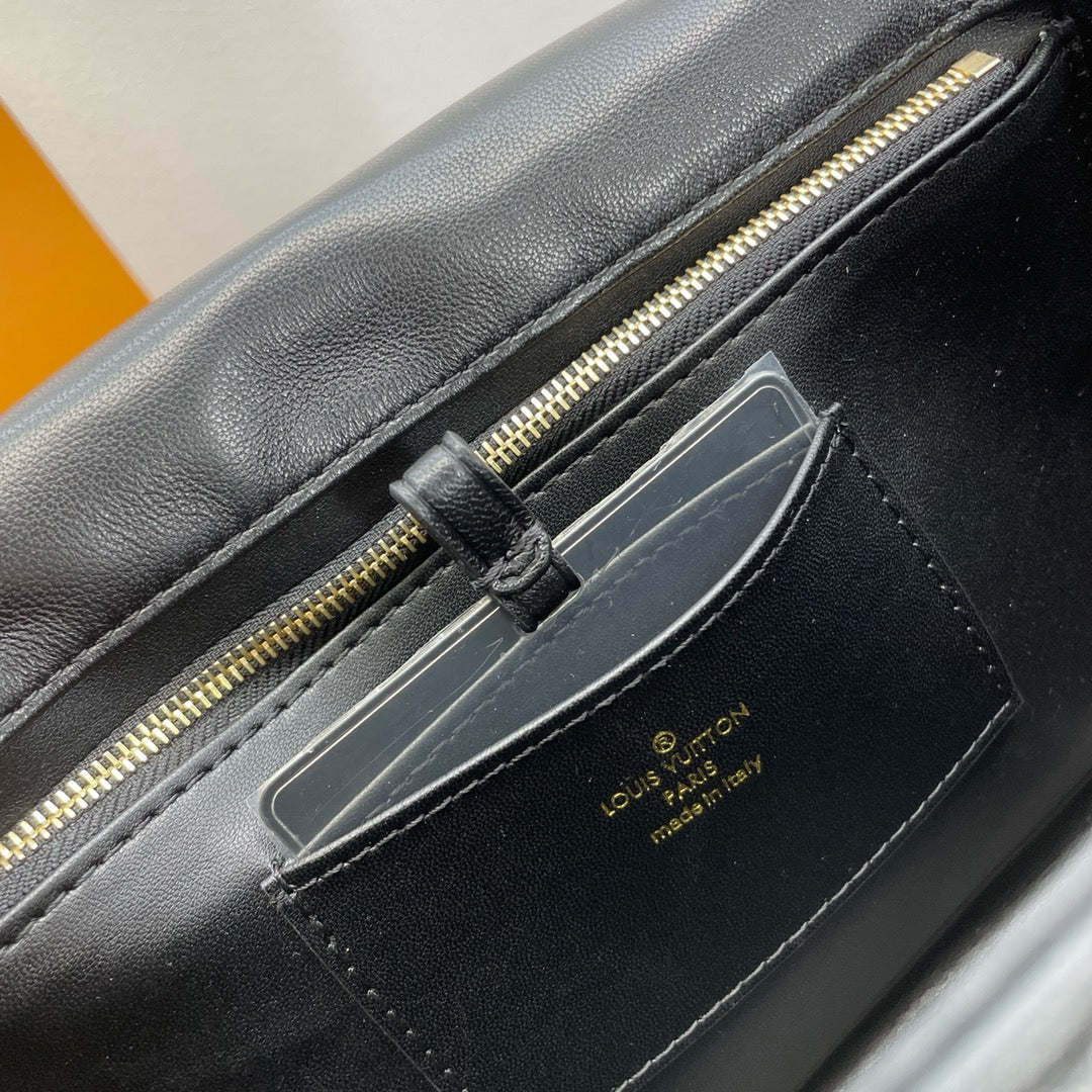 LOUIS VUITTON GO-14 GM