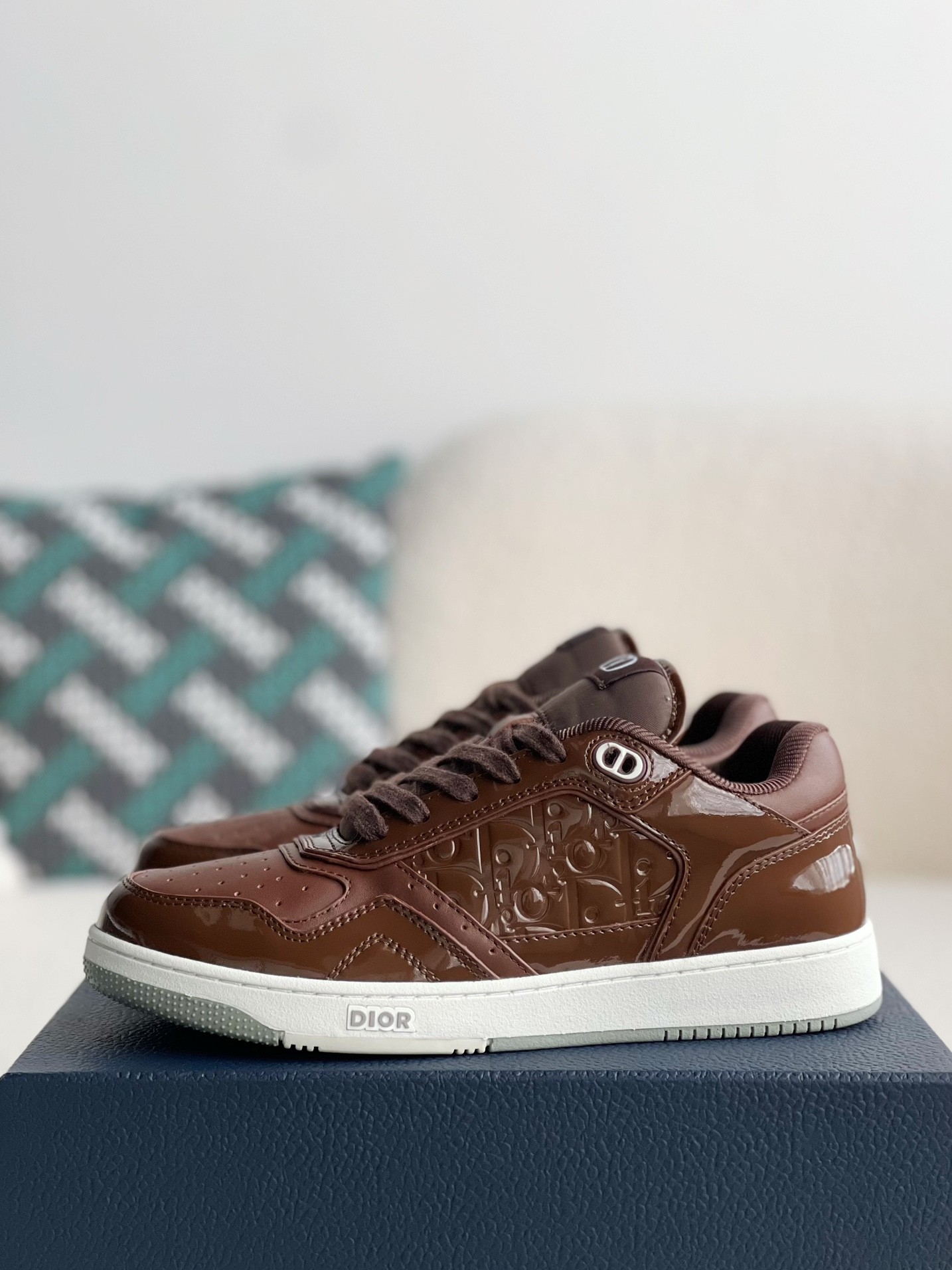 DIOR HIGH LEVEL B27 Sneaker