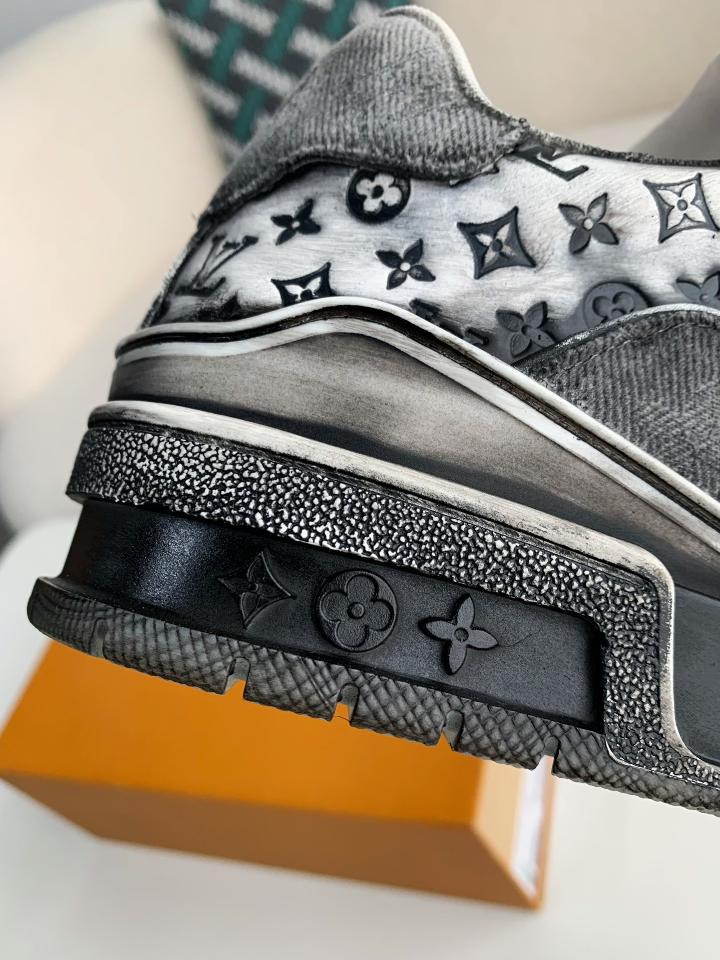 [#3320]LOUIS VUITTON TRAINER SNEAKERS