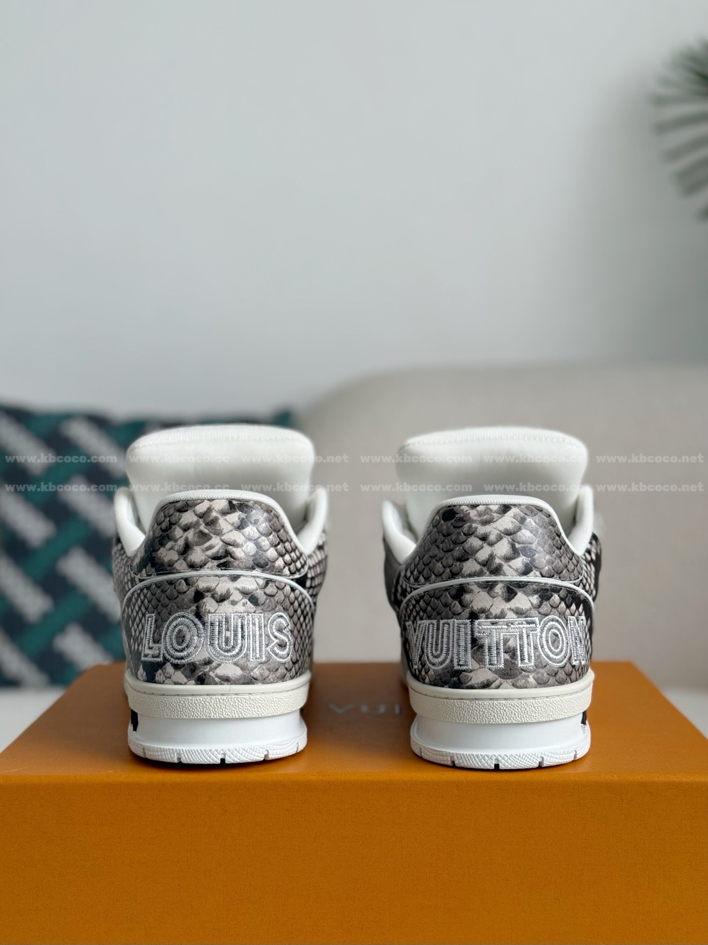 【#5794】 LOUIS VUITTON TRAINER SNEAKERS