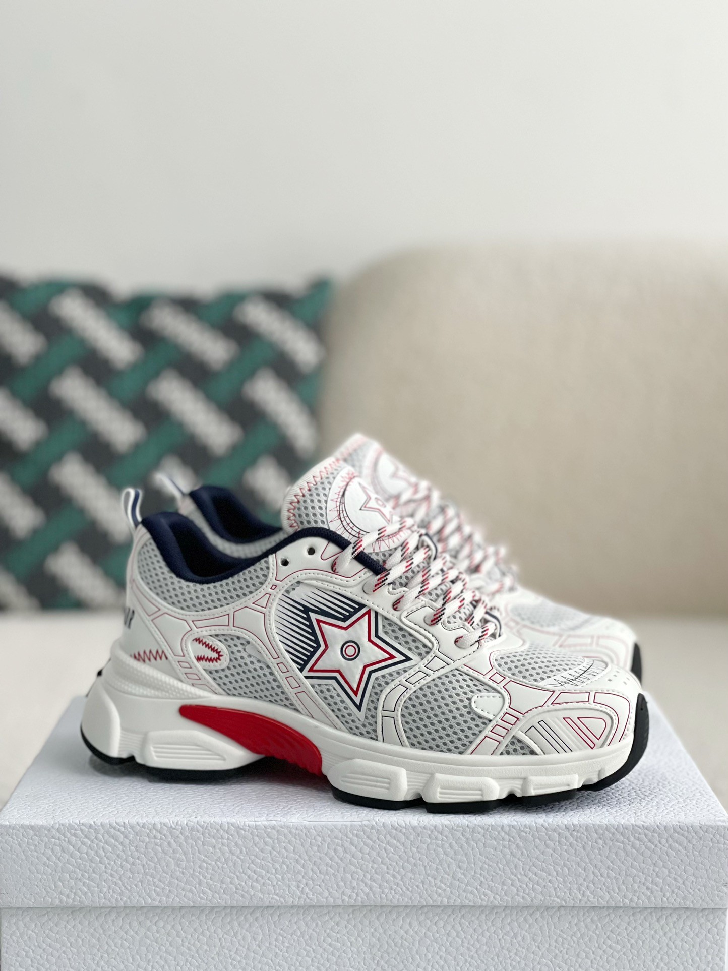 【#3359】 DlOR Running Sneakers