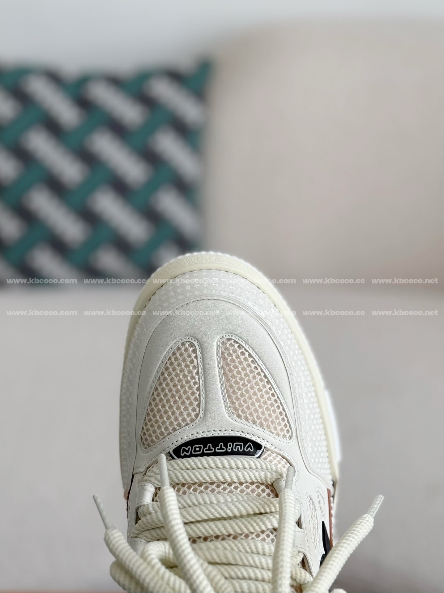 【#4071】 LOUIS VUITTON SKATE SNEAKERS
