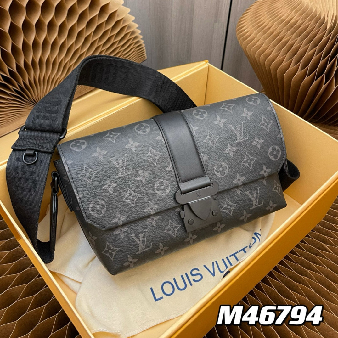 LOUIS VUITTON S-CAPE Shoulder bag/crossbody bag/Top Quality M46794