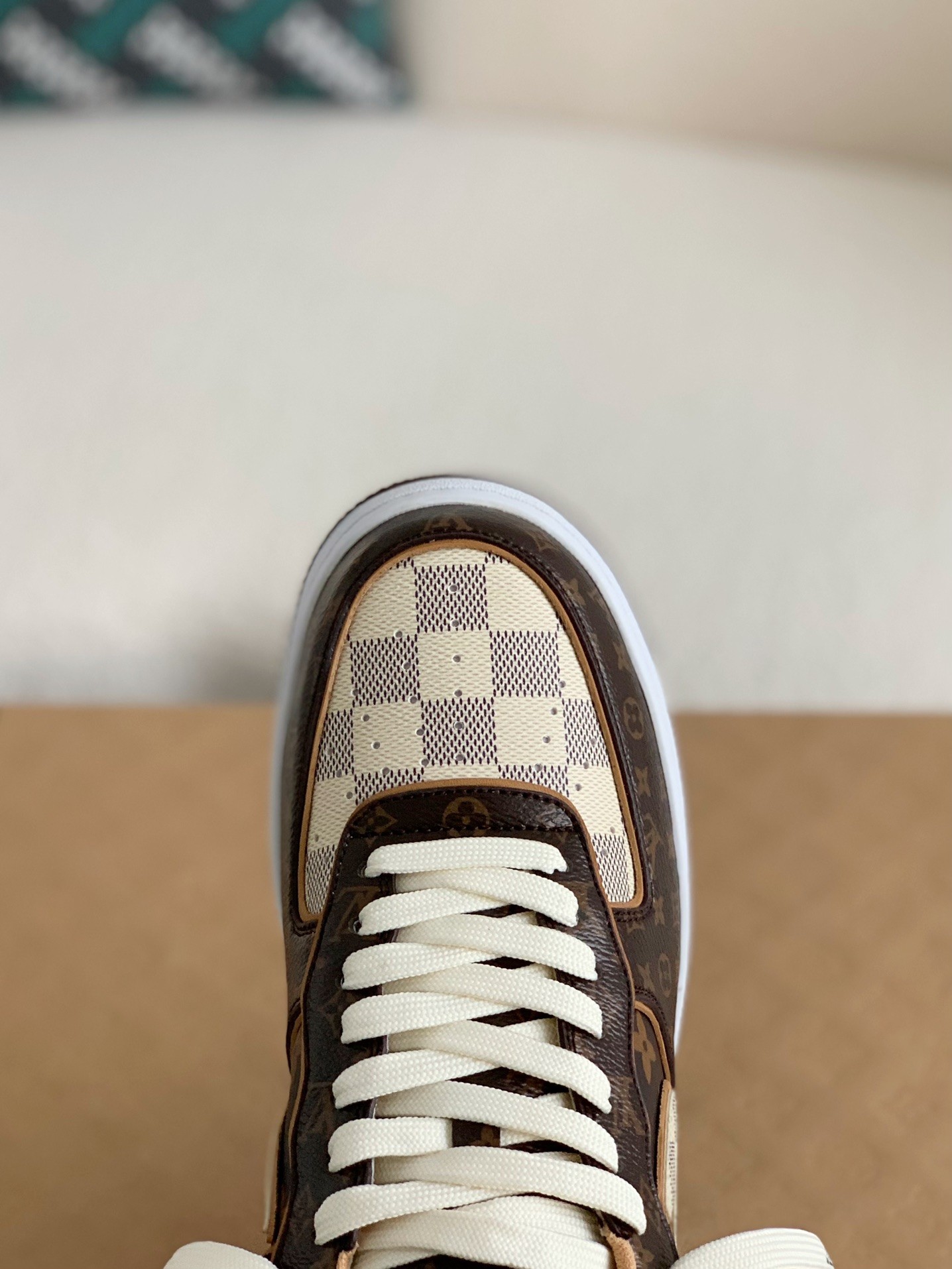 LOUIS VUITTON x NIKE AIR FORCE 1 Sneaker