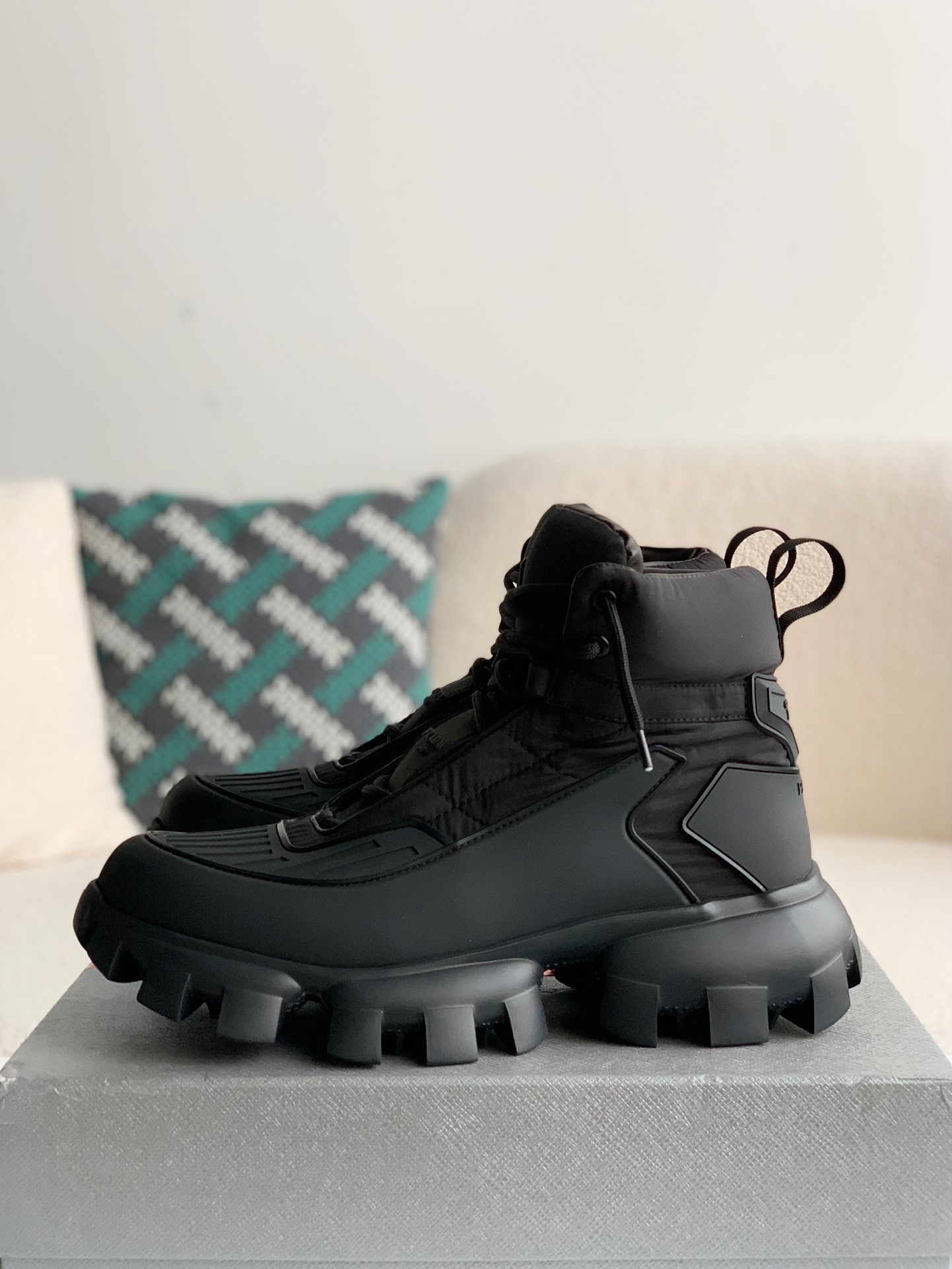 【#2357】 Prada Cloudbus Thunder technology fabric sneakers