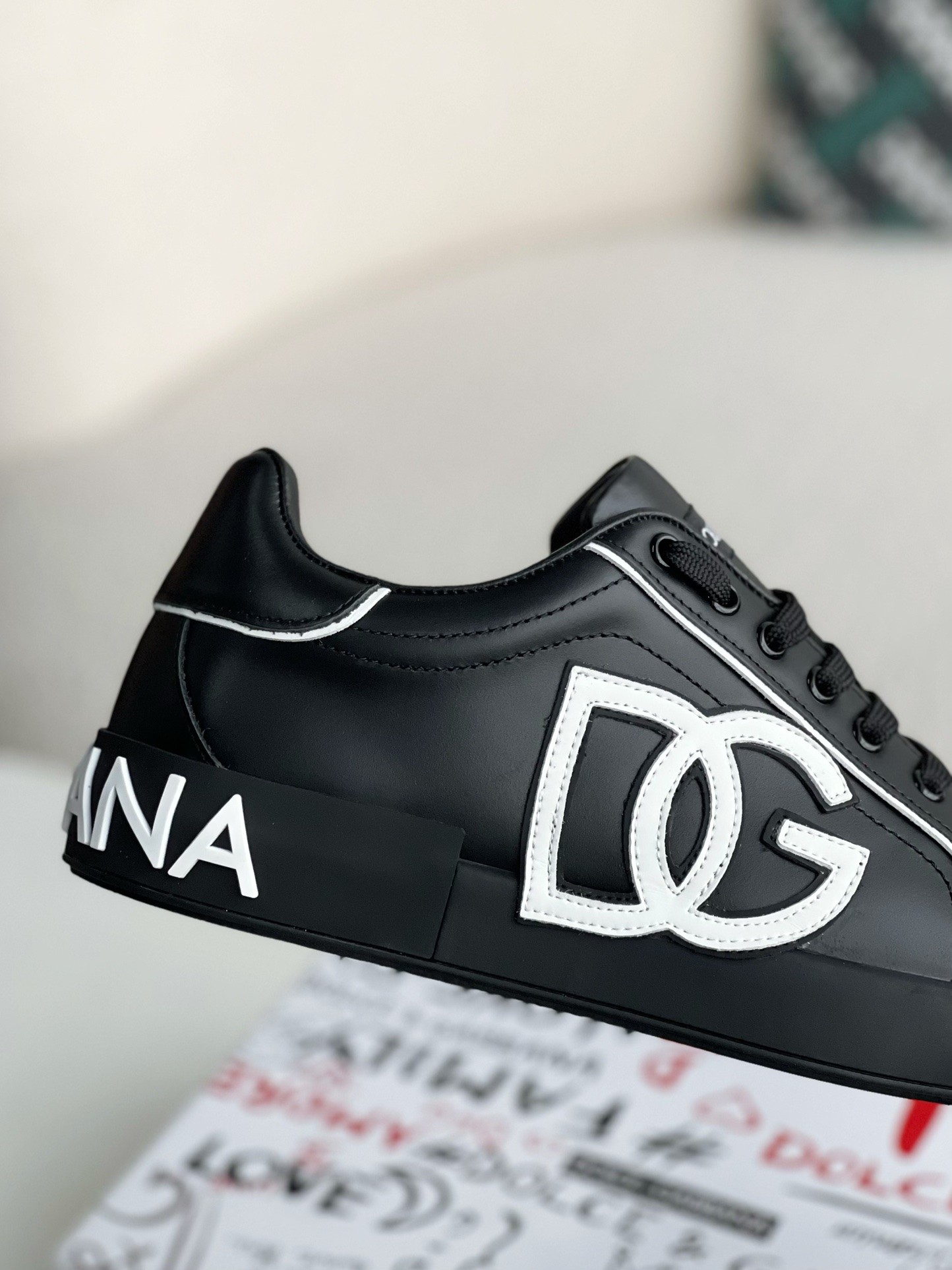 【#3233】Dolce&Gabbana Sneakers