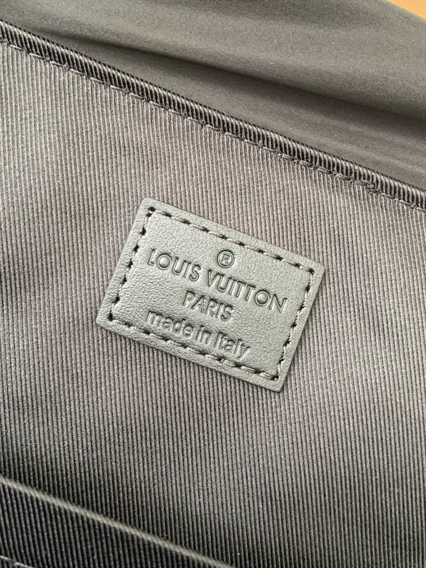 Louis Vuitton's New MONTSOURIS Men's Black Flower Backpack M45583, TopQuality