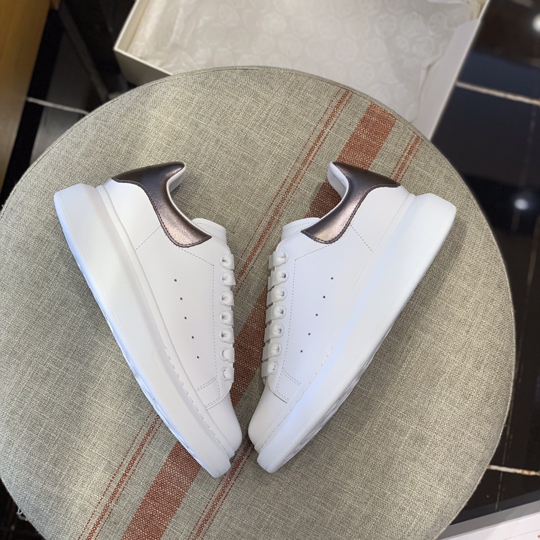 Alexander McQueen MQ gun-black tailSneakers