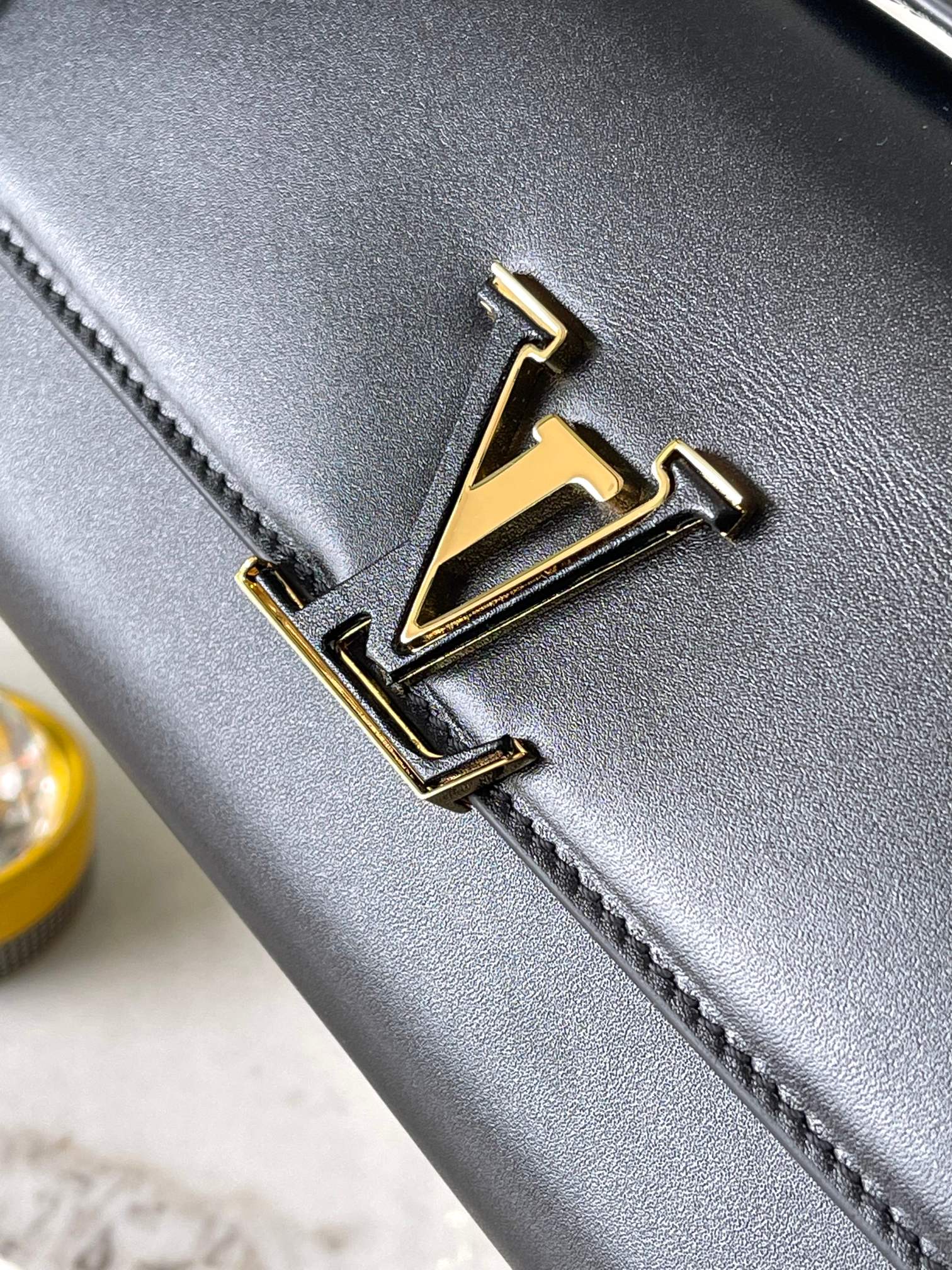 LOUIS VUITTON Capucines Shoulder bag/top quality M12405