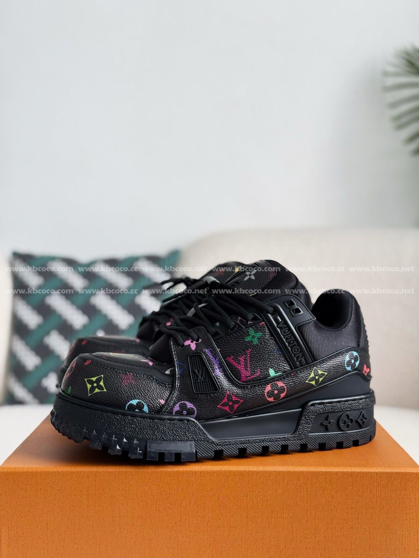 【#5215】 LOUIS VUITTON TRAINER Maxi SNEAKERS