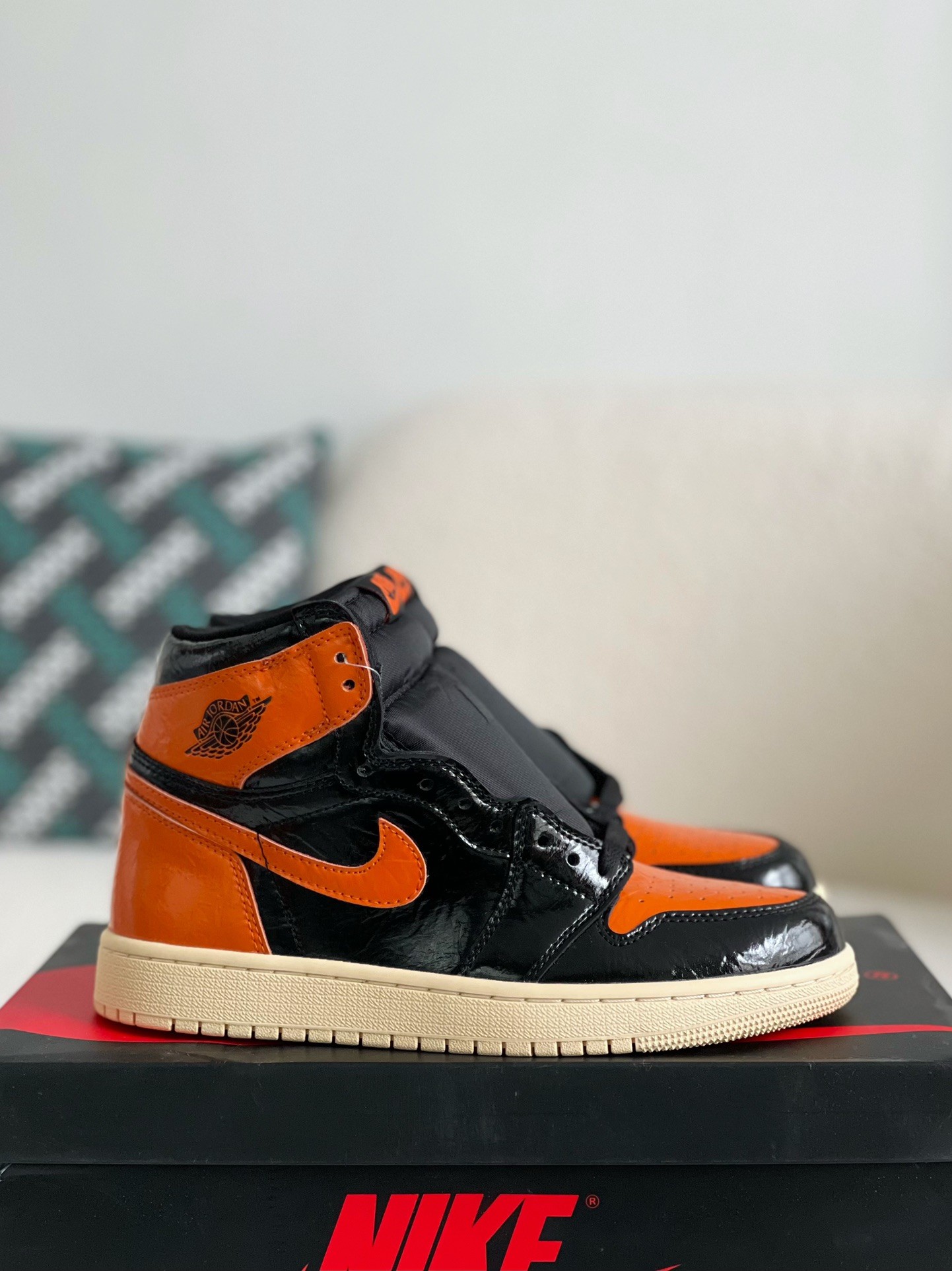 Air Jordan 1 Retro High OG Chicago Re