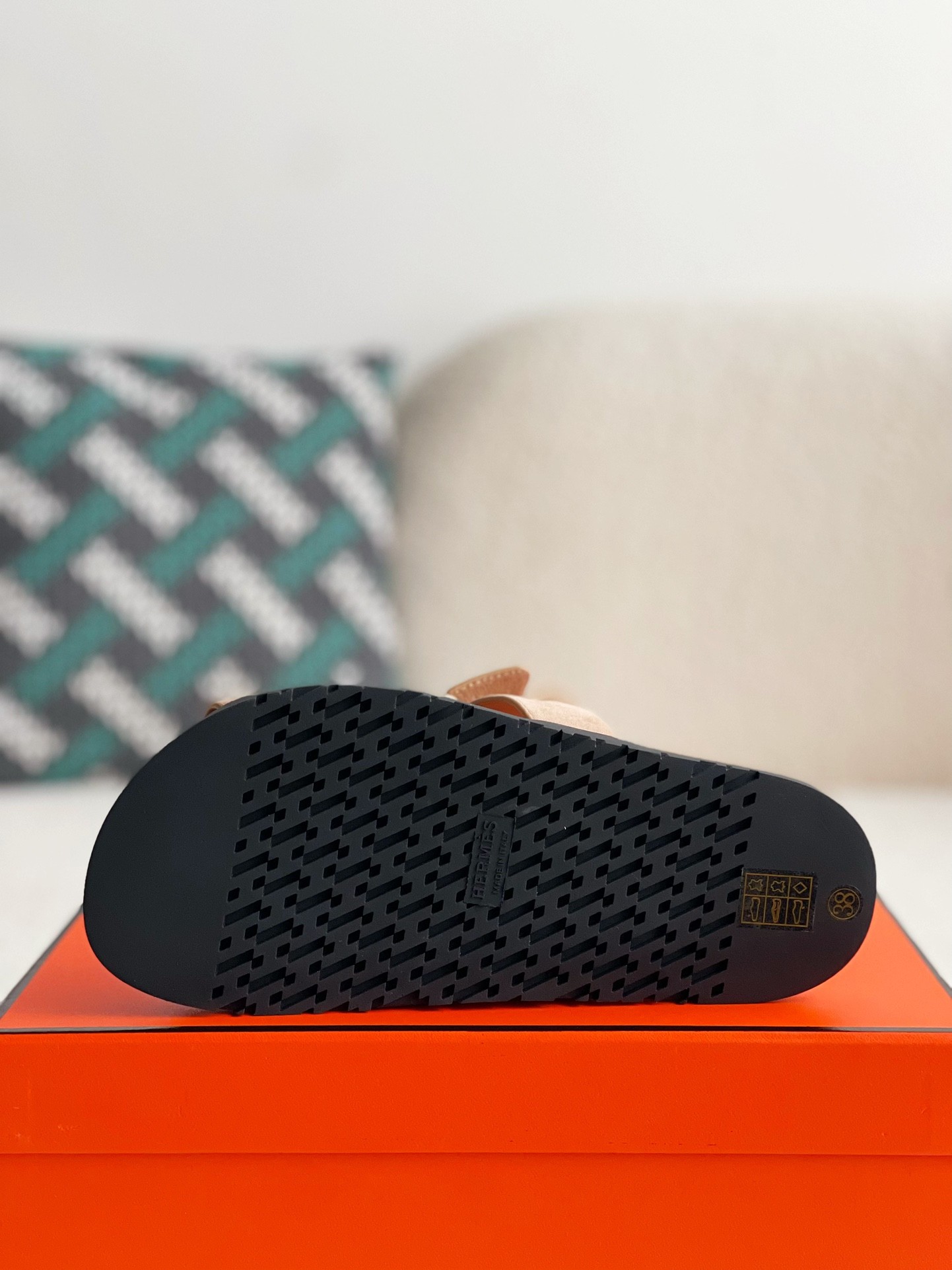 【#2810】Hermes zmir sandal