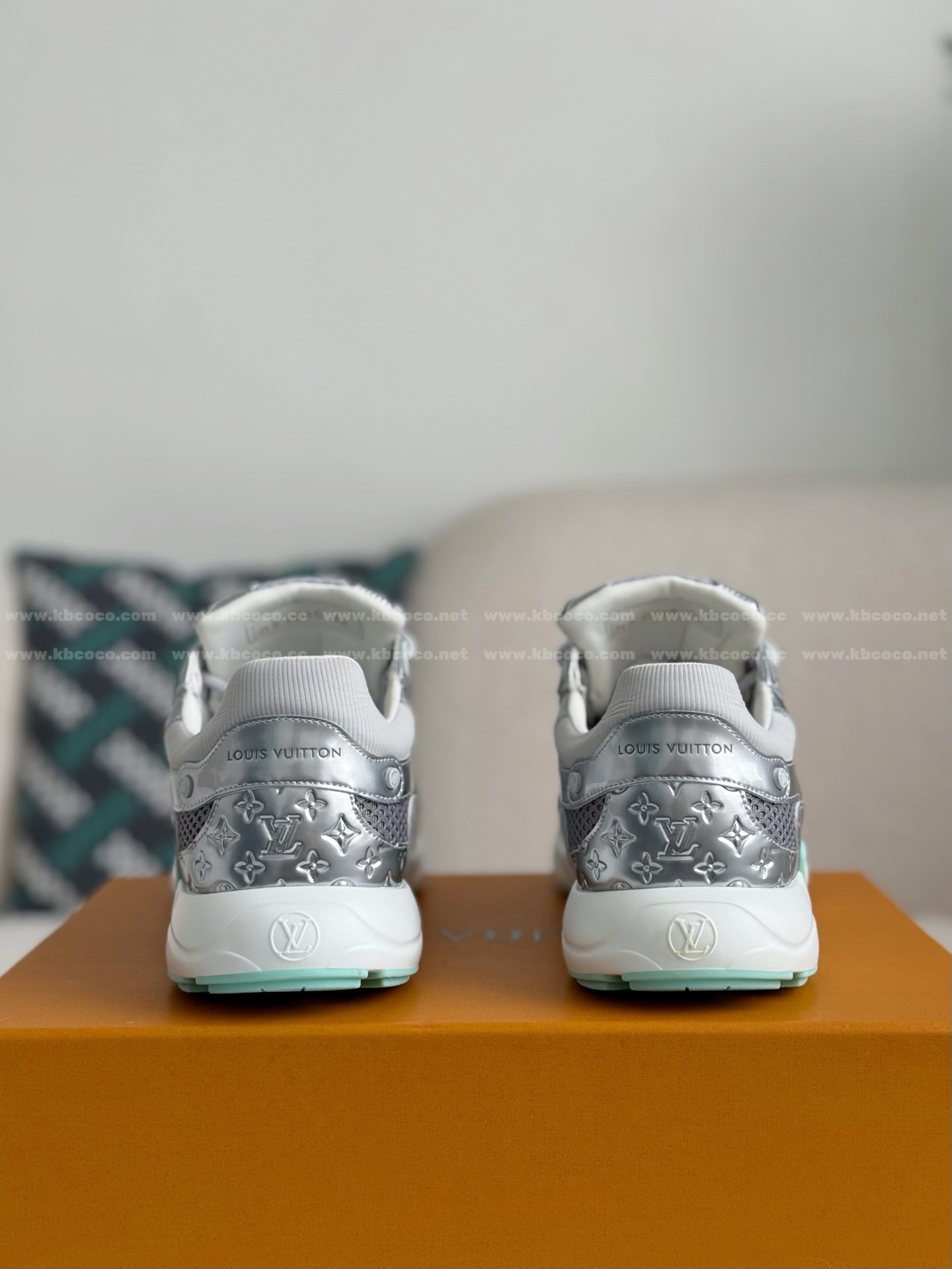 【#5840】 LOUIS VUITTON OLYMPIA CASUAL SHOES