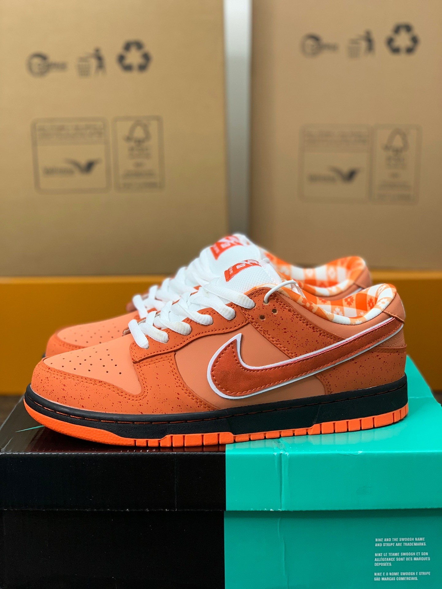 【#753】 Nike UA Dunk SB Low OrangeLobster Sneakers