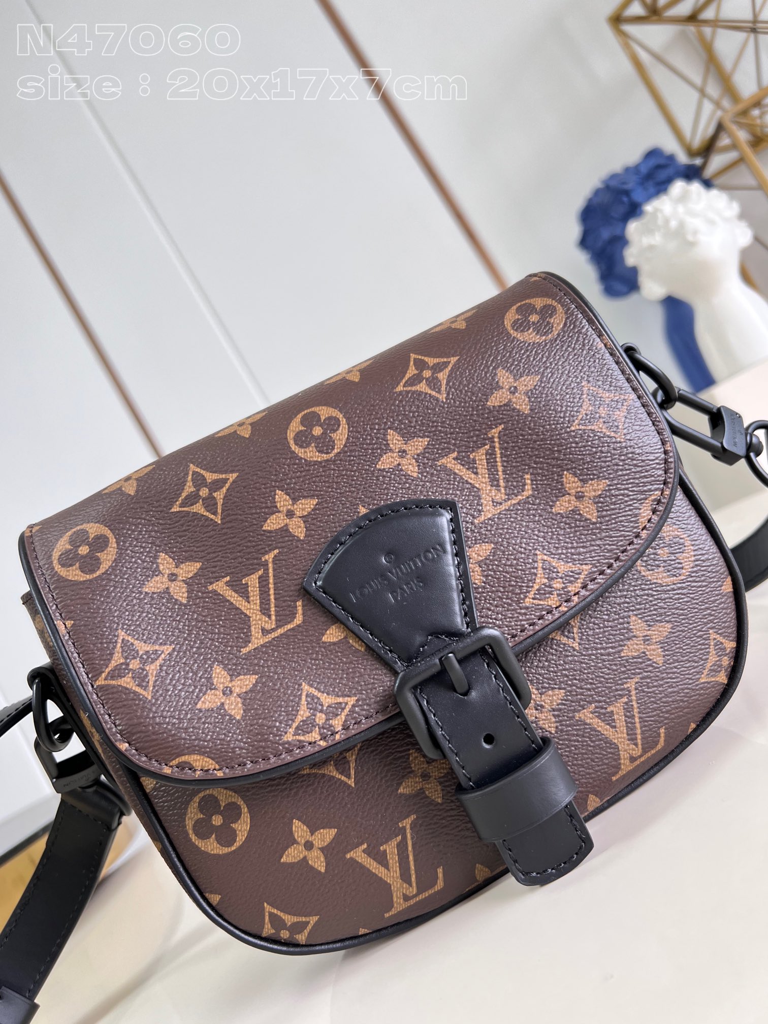 Louis Vuitton Montsouris Messenger PM N47060，Top quality