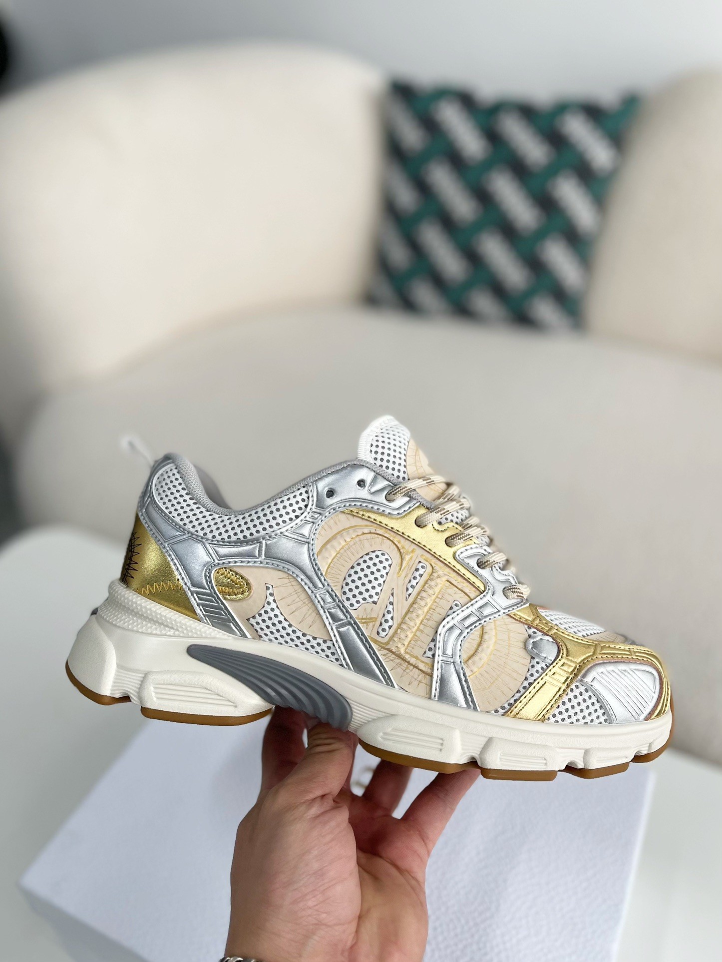 【#3360】 DlOR Running Sneakers