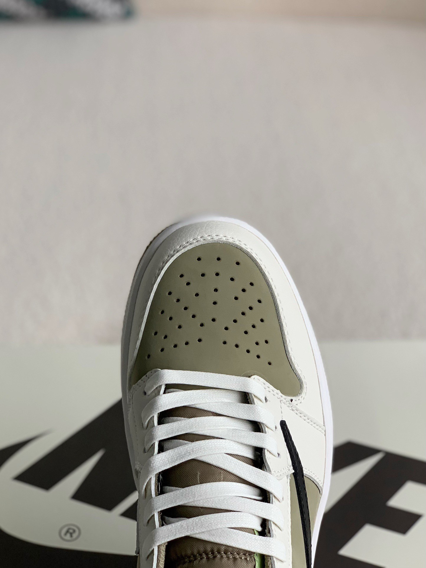 Travis Scott x Jordan Air Jordan 1 Low Golf 6.0 Sneakers