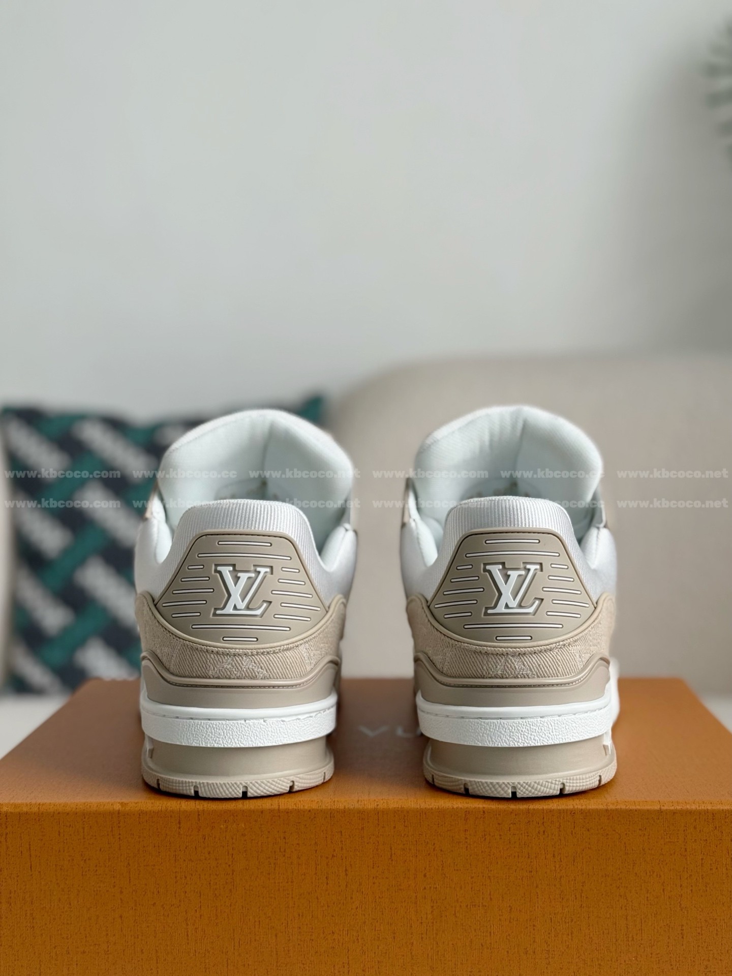 【#5754】 LOUIS VUITTON TRAINER SNEAKERS