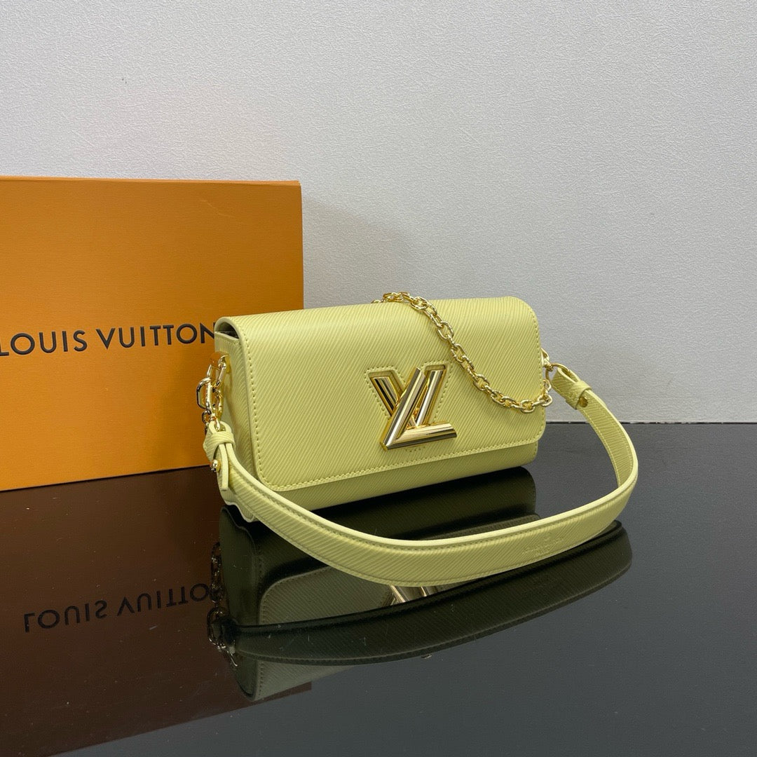LOUIS VUITTON twist Shoulder bag/top quality M24566