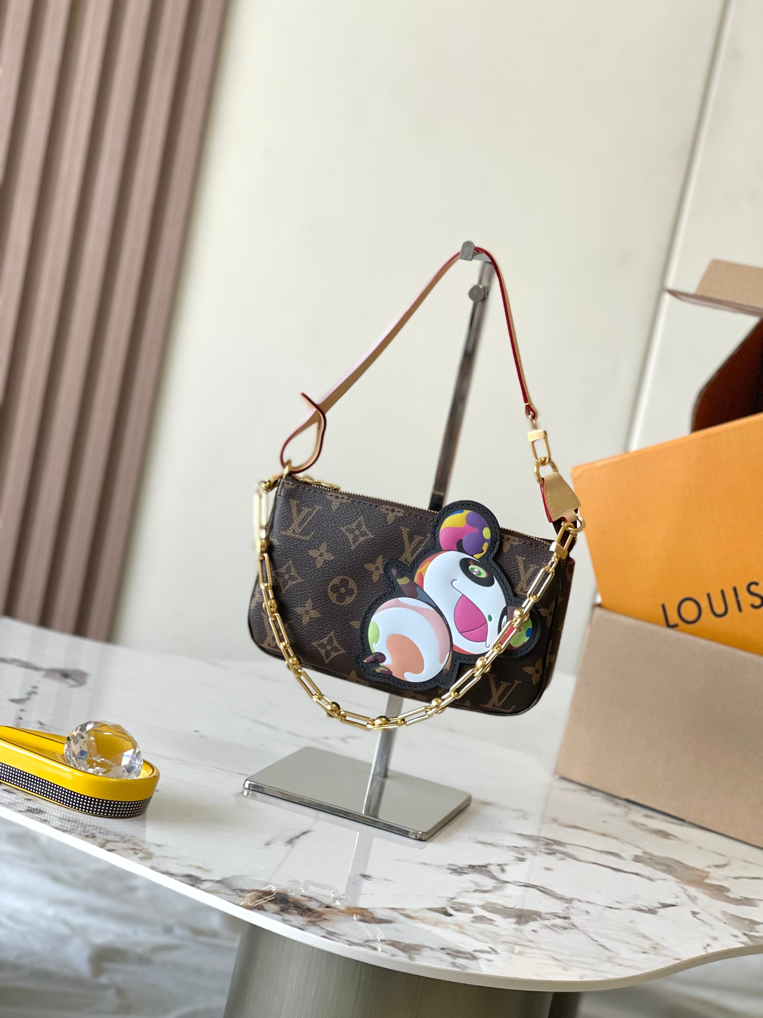 LOUIS VUITTON xTakashi Murakami Pochette Accessories Shoulder bag/top quality M13440