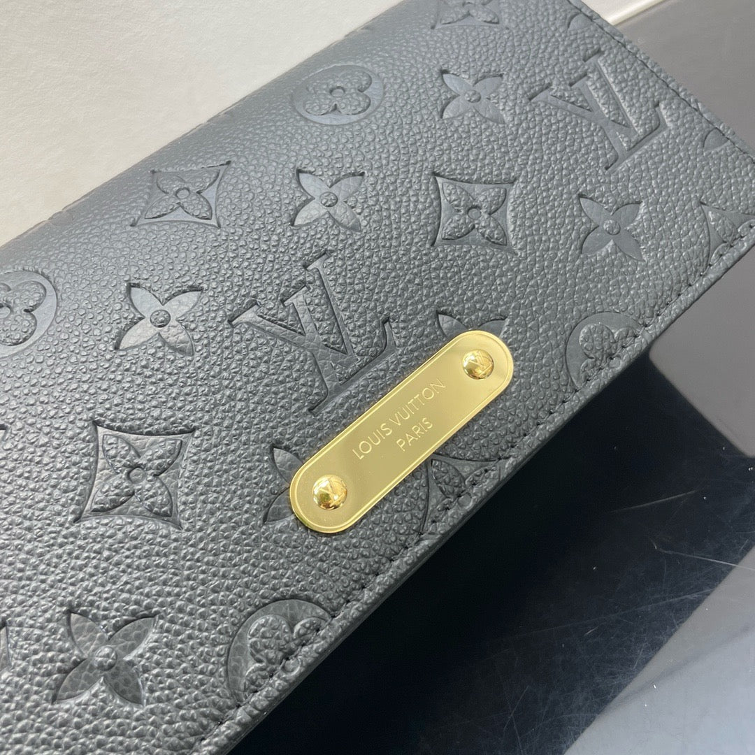 LOUIS VUITTON Lily Shoulder bag/top quality M83233