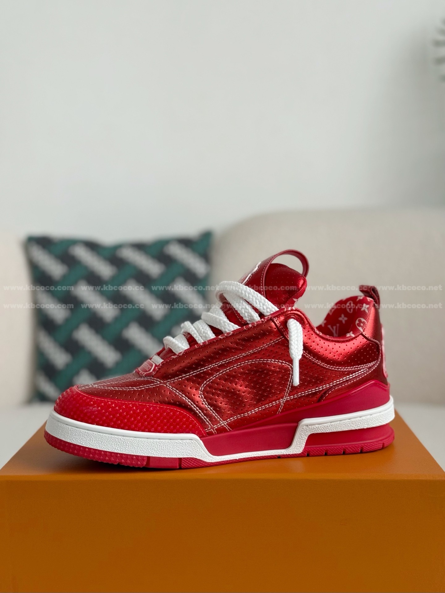 【#5678】 LOUIS VUITTON SKATE SNEAKERS