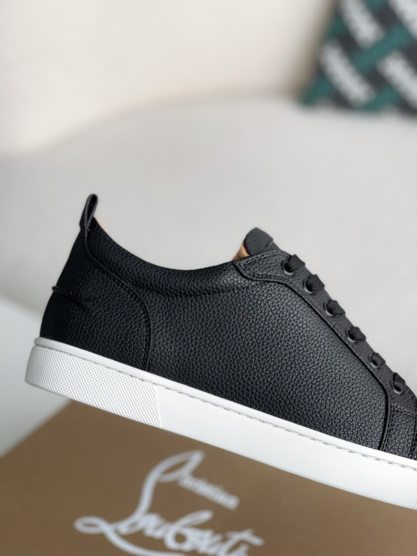 【#3563】 Christian Louboutin Sneaker