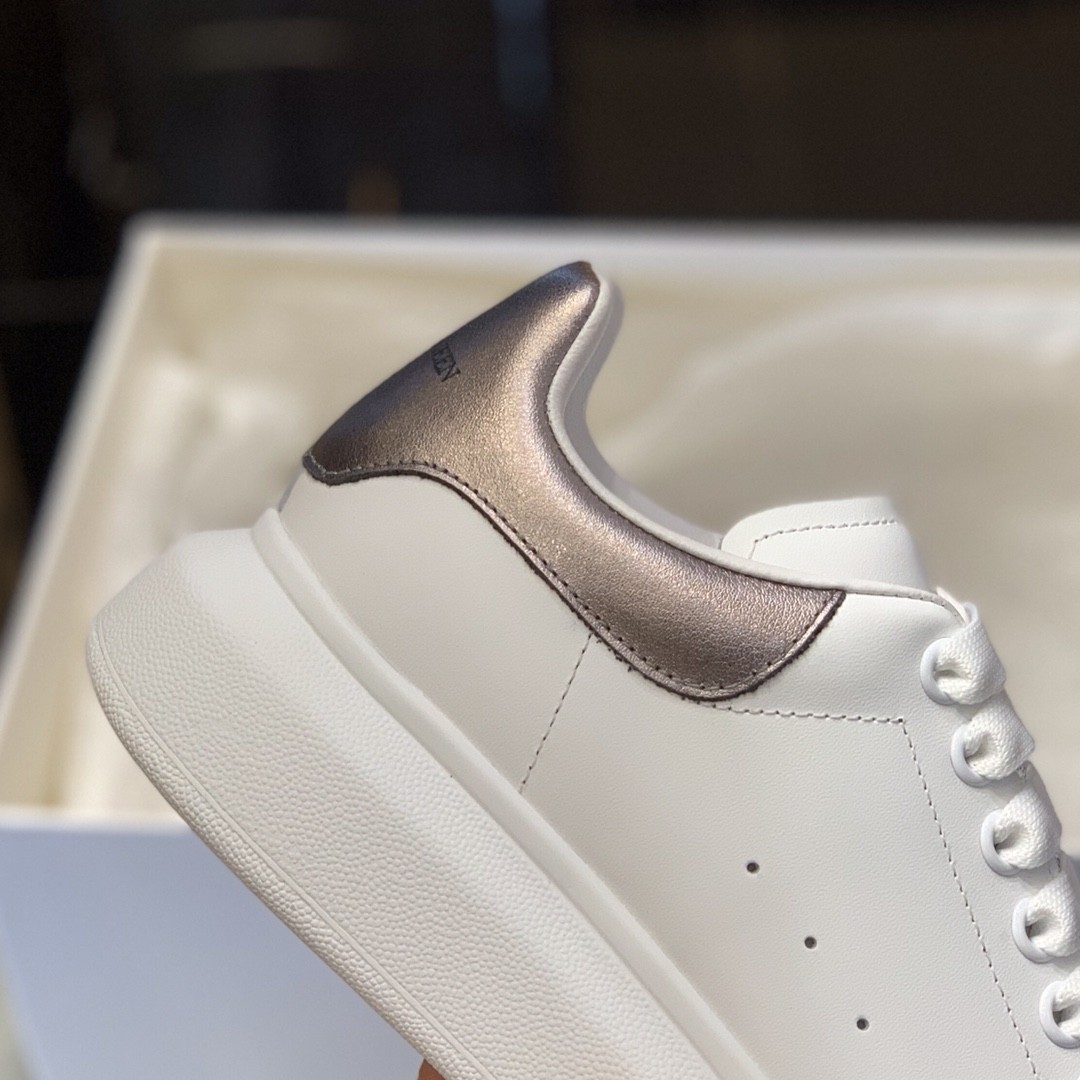 Alexander McQueen MQ gun-black tailSneakers