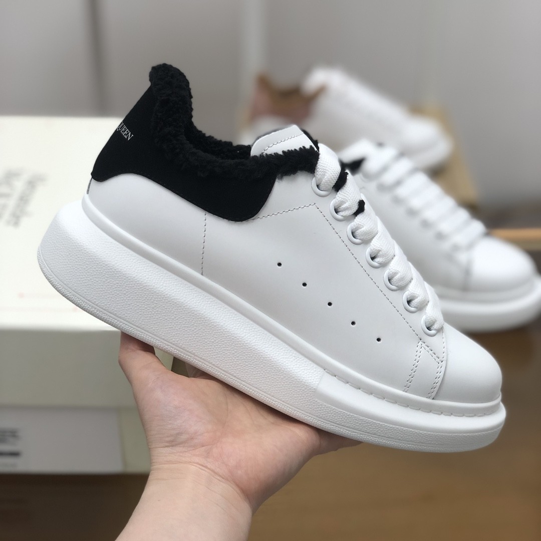 Alexander McQueen MO White velvet Lining Sneakers