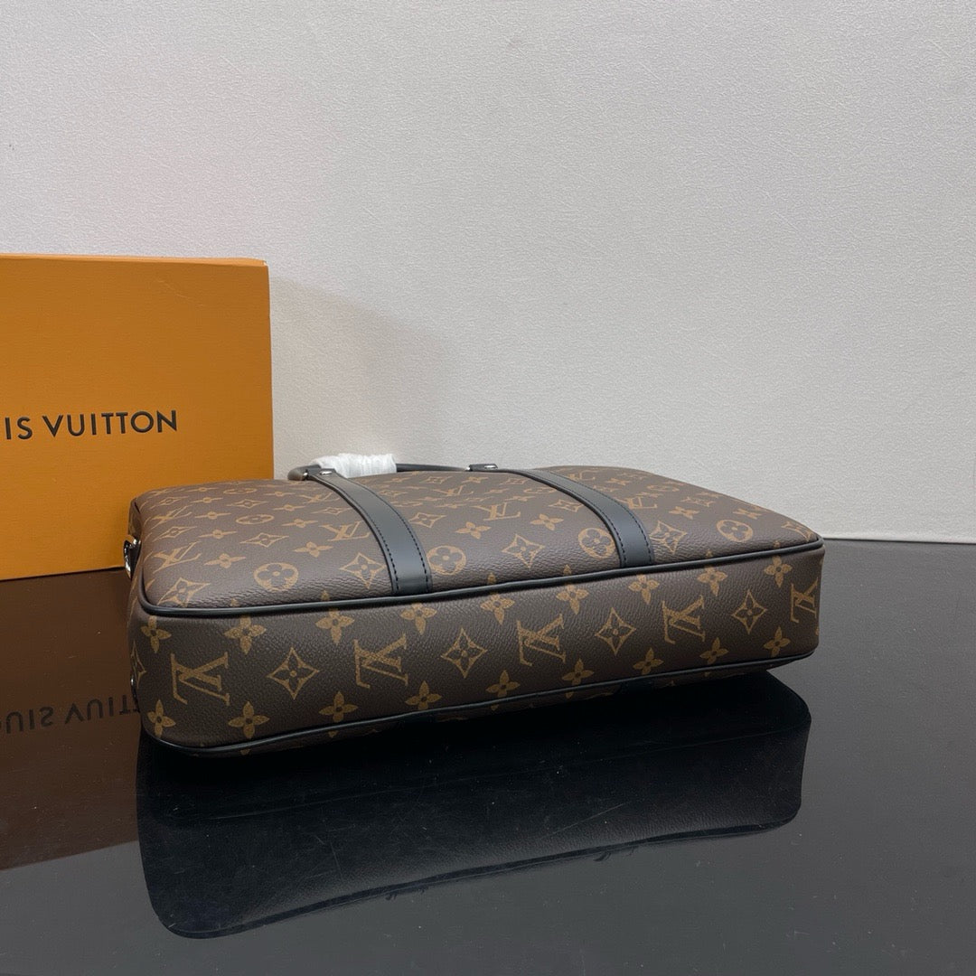 LOUIS VUITTON Porte-Documents Voyage Briefcas M52005e/top quality